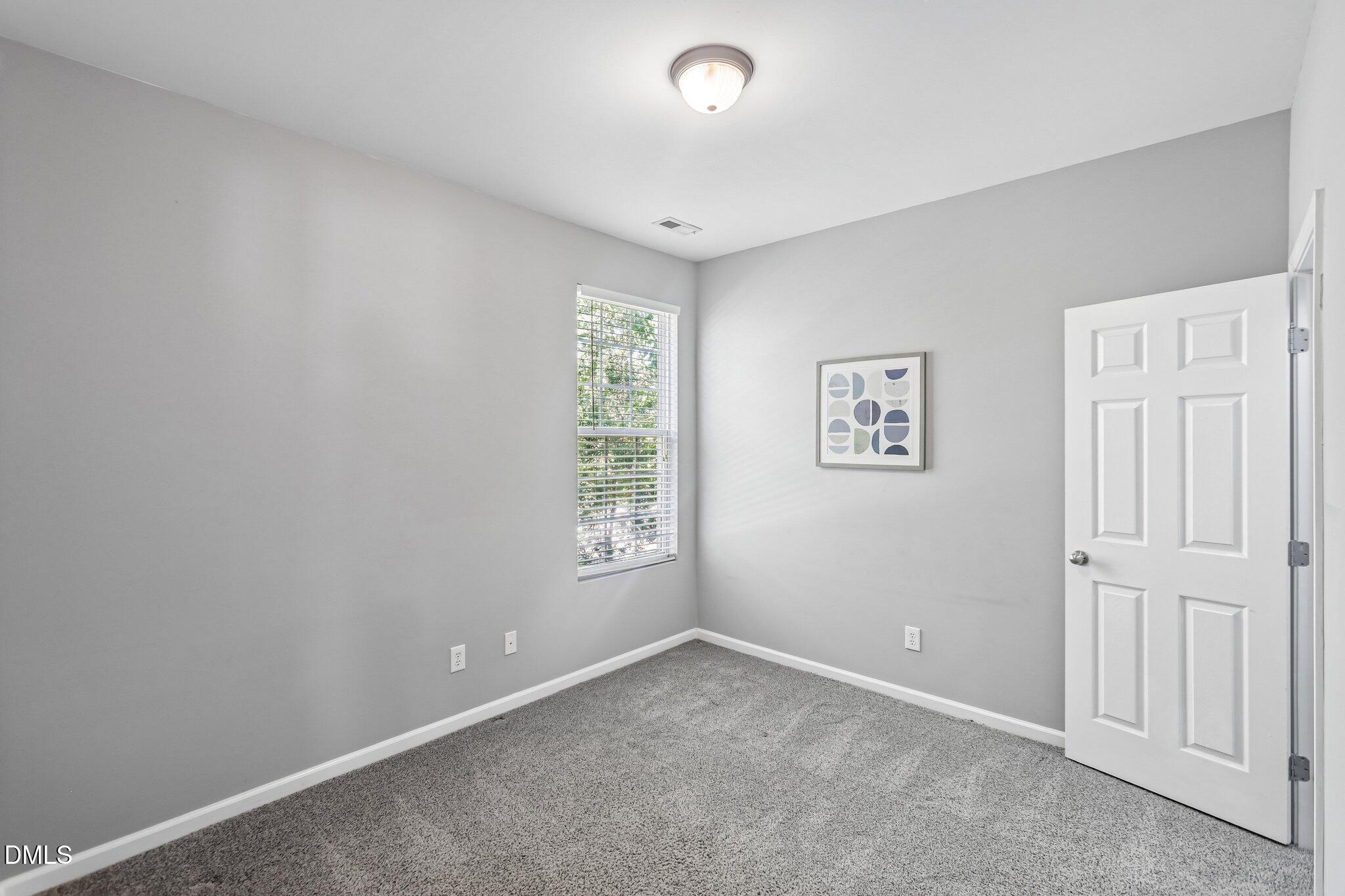 942 Shining Wire Way Property Photo 14