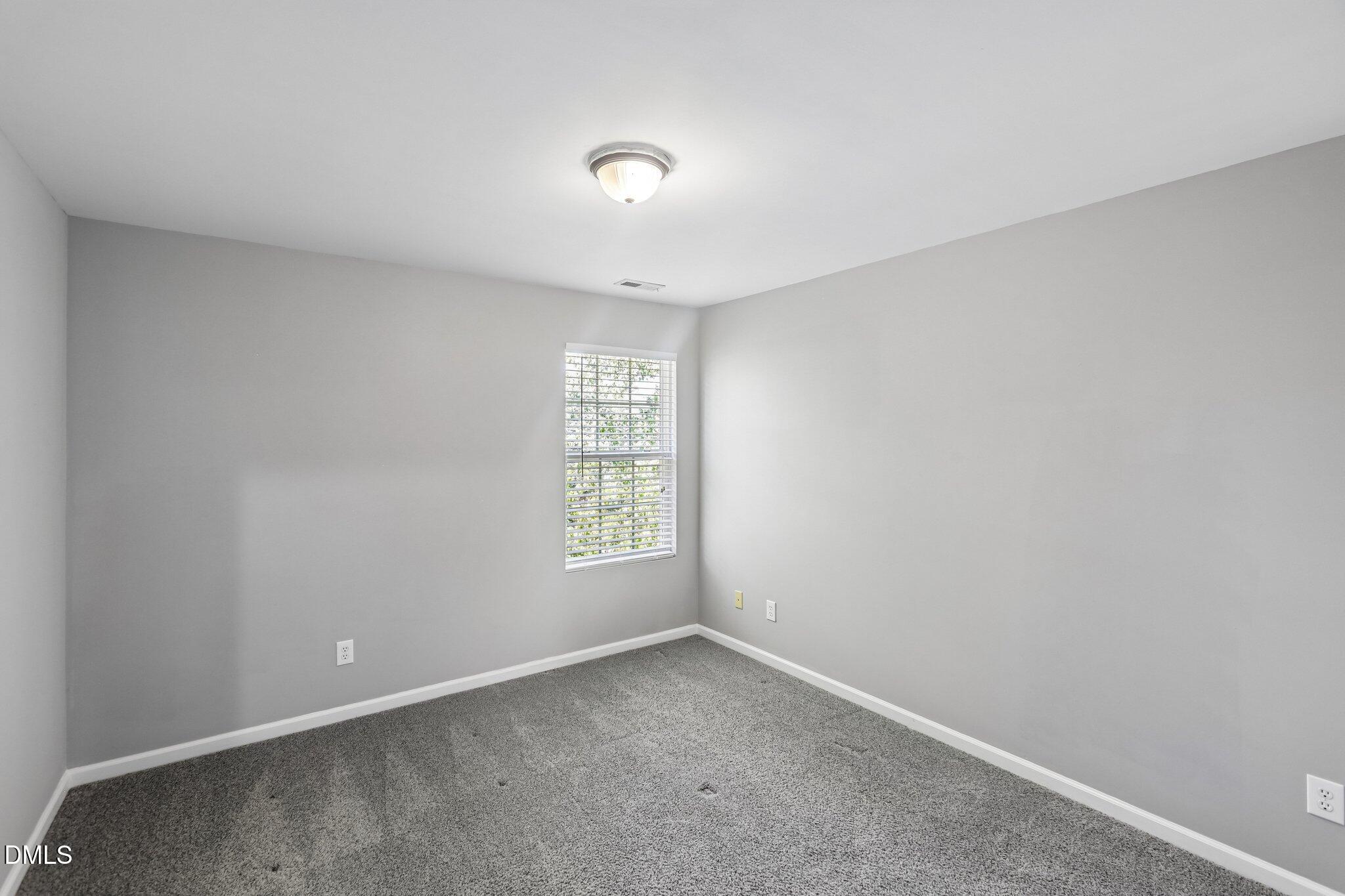 942 Shining Wire Way Property Photo 18