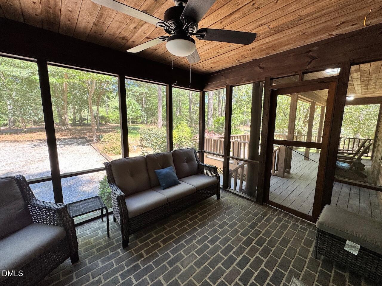 2005 Quail Roost Street Property Photo 5