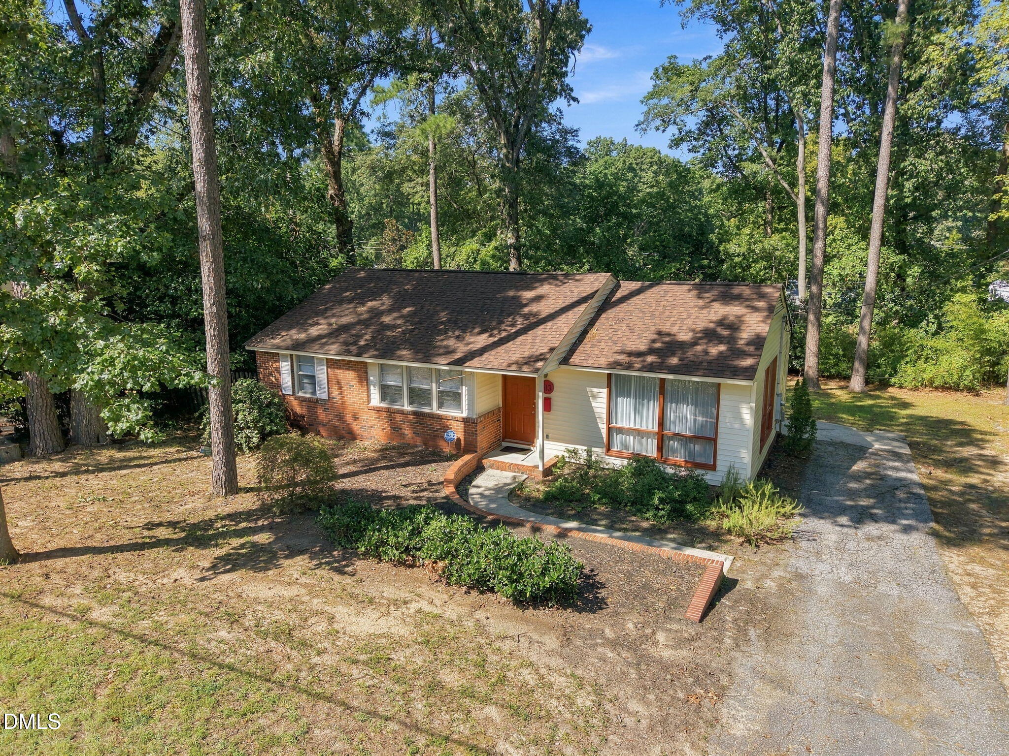 513 Banks Street Property Photo 2