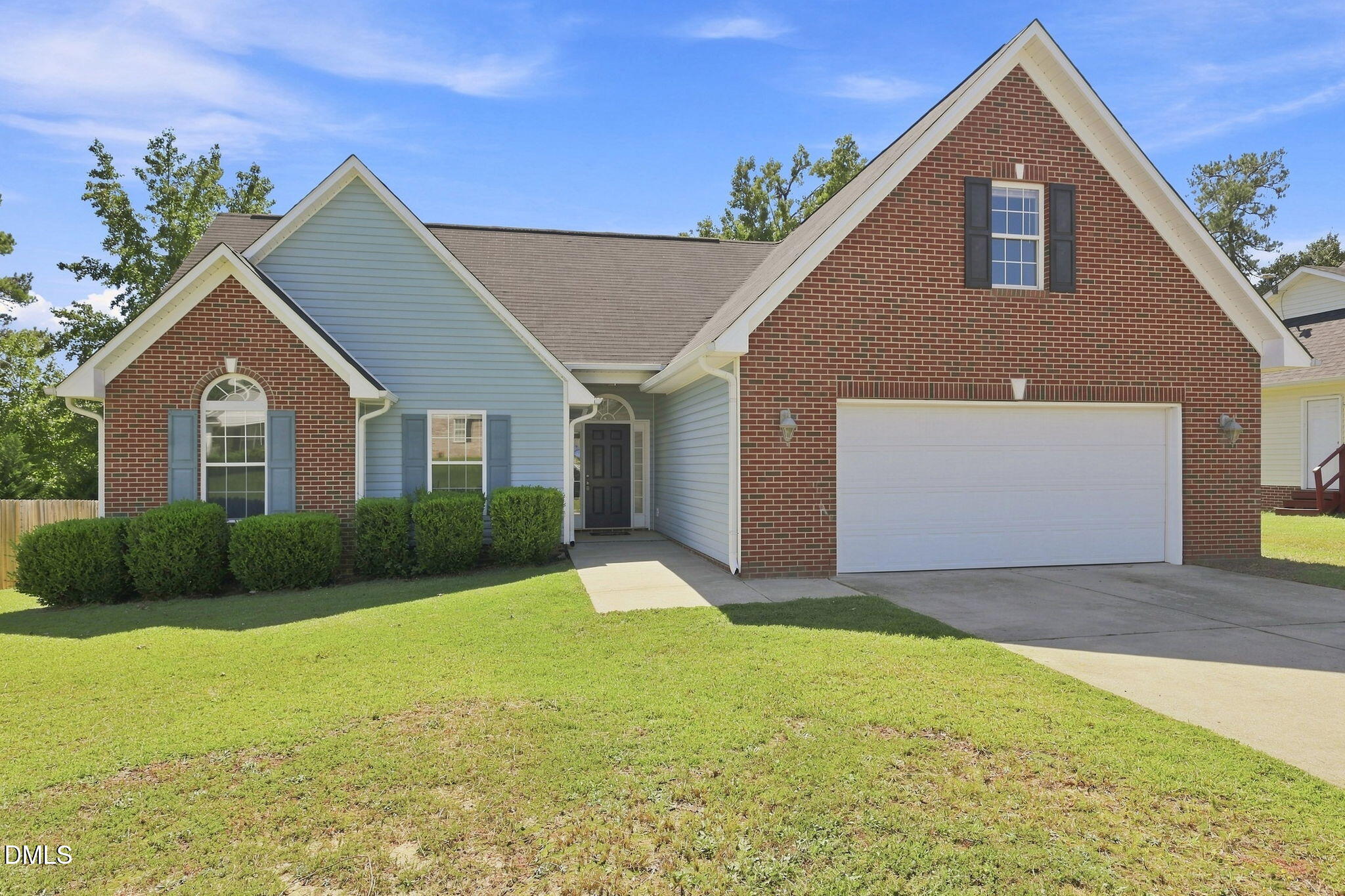 904 Broadmore Drive Property Photo 1