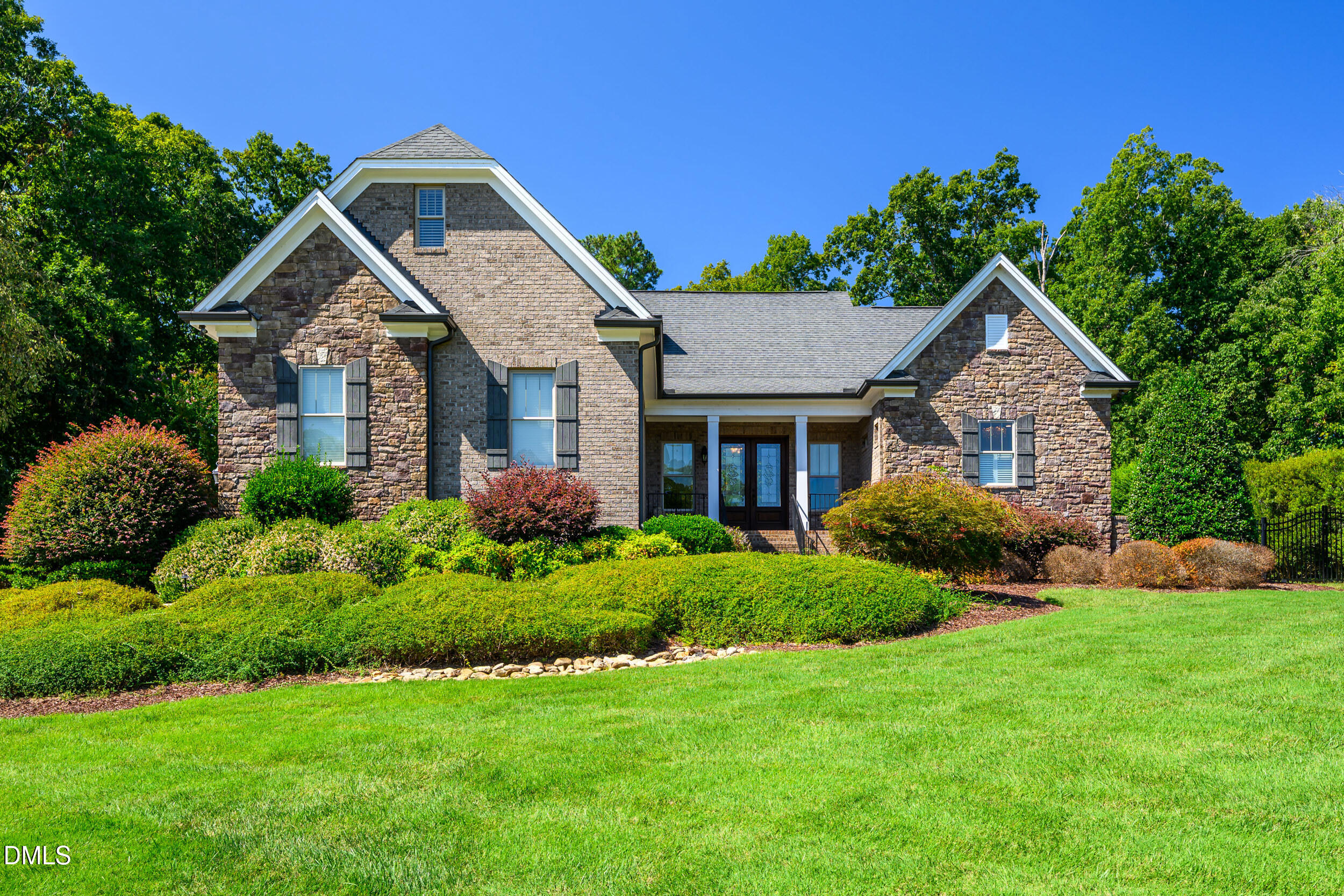 417 Laurel Knoll Drive Property Photo 1