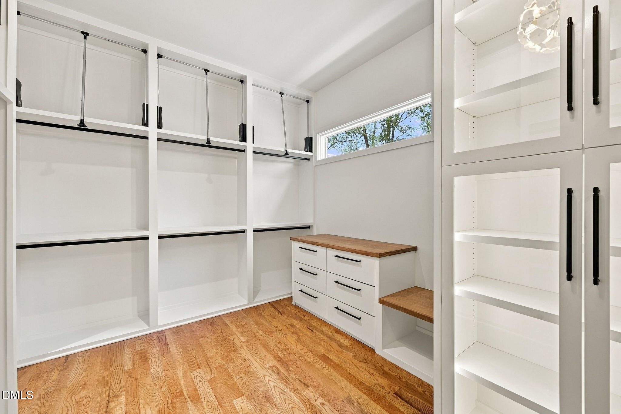 805 Burke Street Property Photo 22