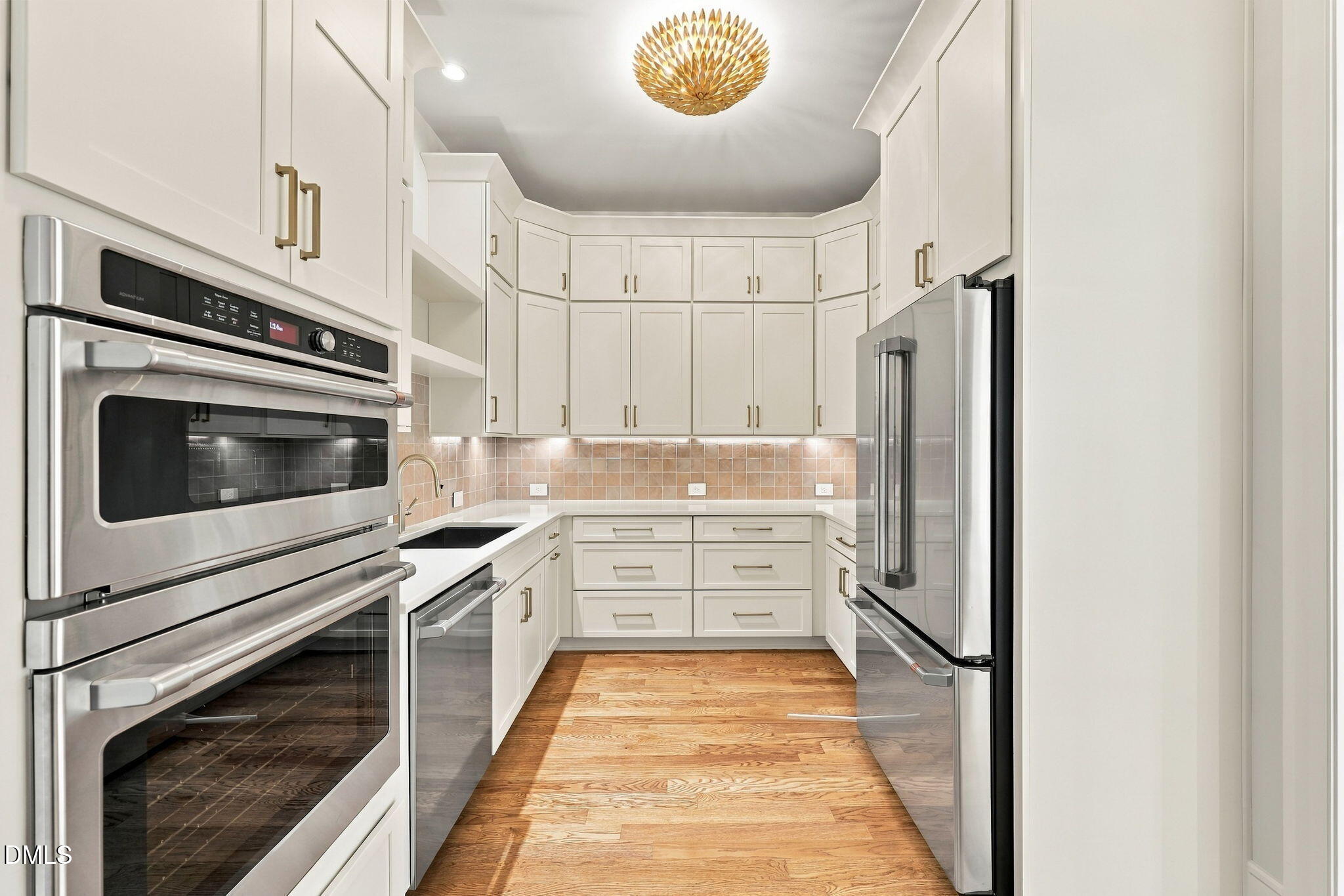 805 Burke Street Property Photo 47