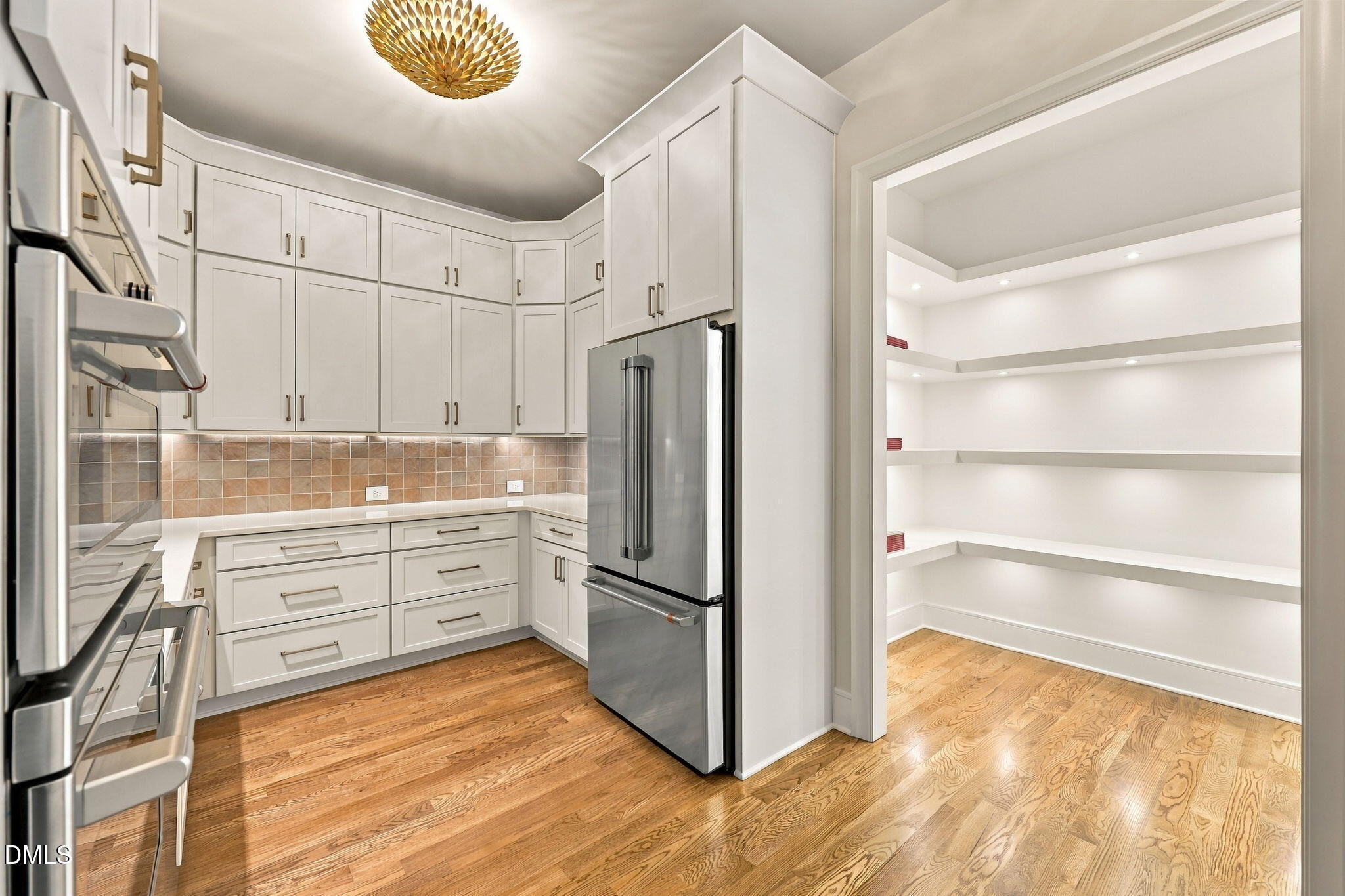 805 Burke Street Property Photo 48