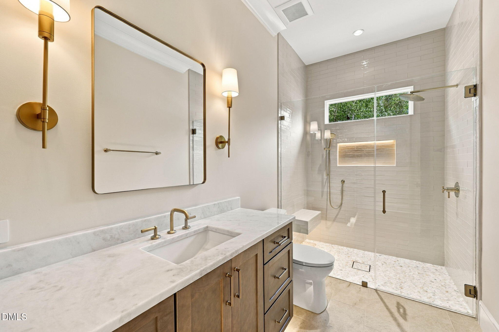 805 Burke Street Property Photo 49
