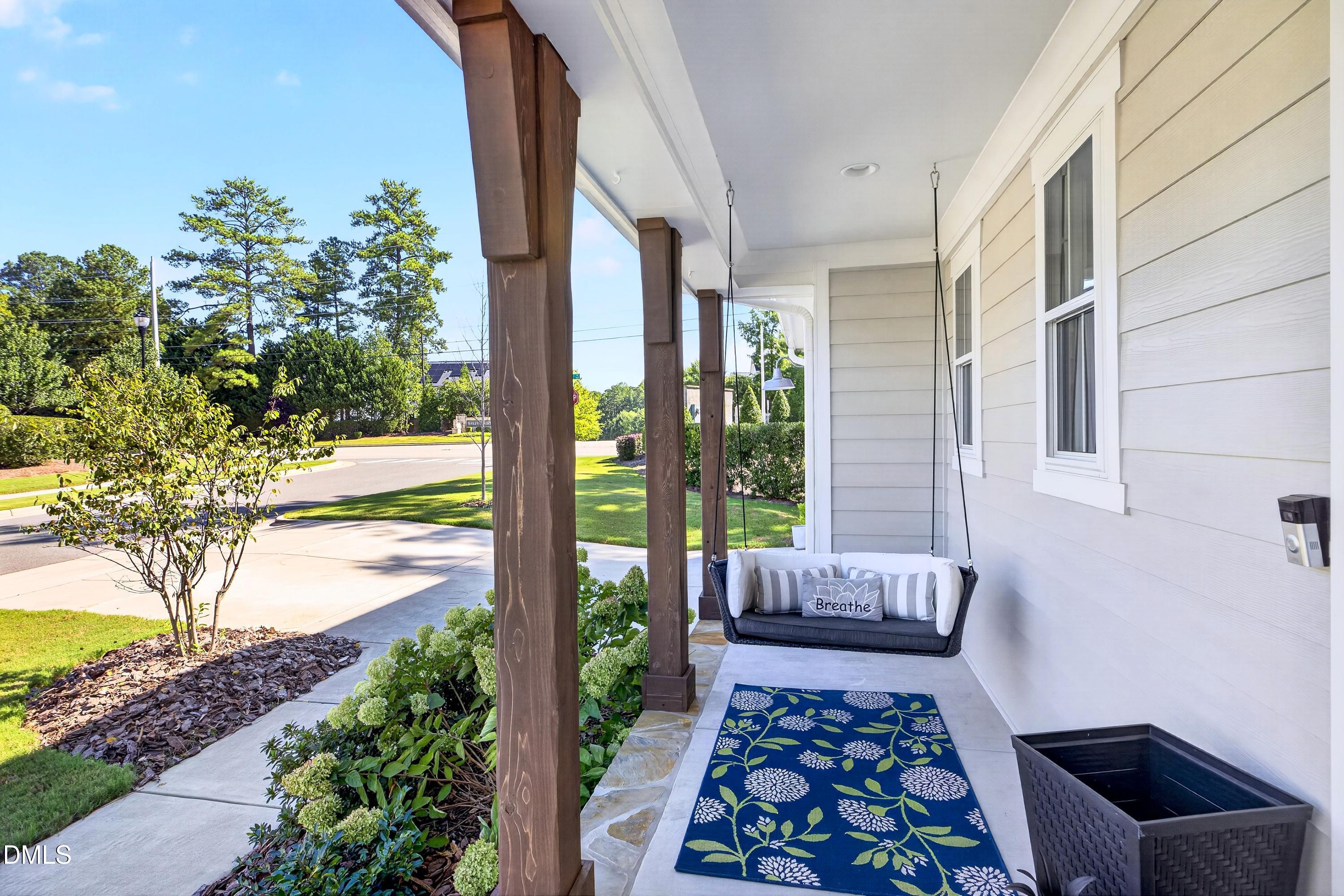 105 Sandmans Cove Place Property Photo 4