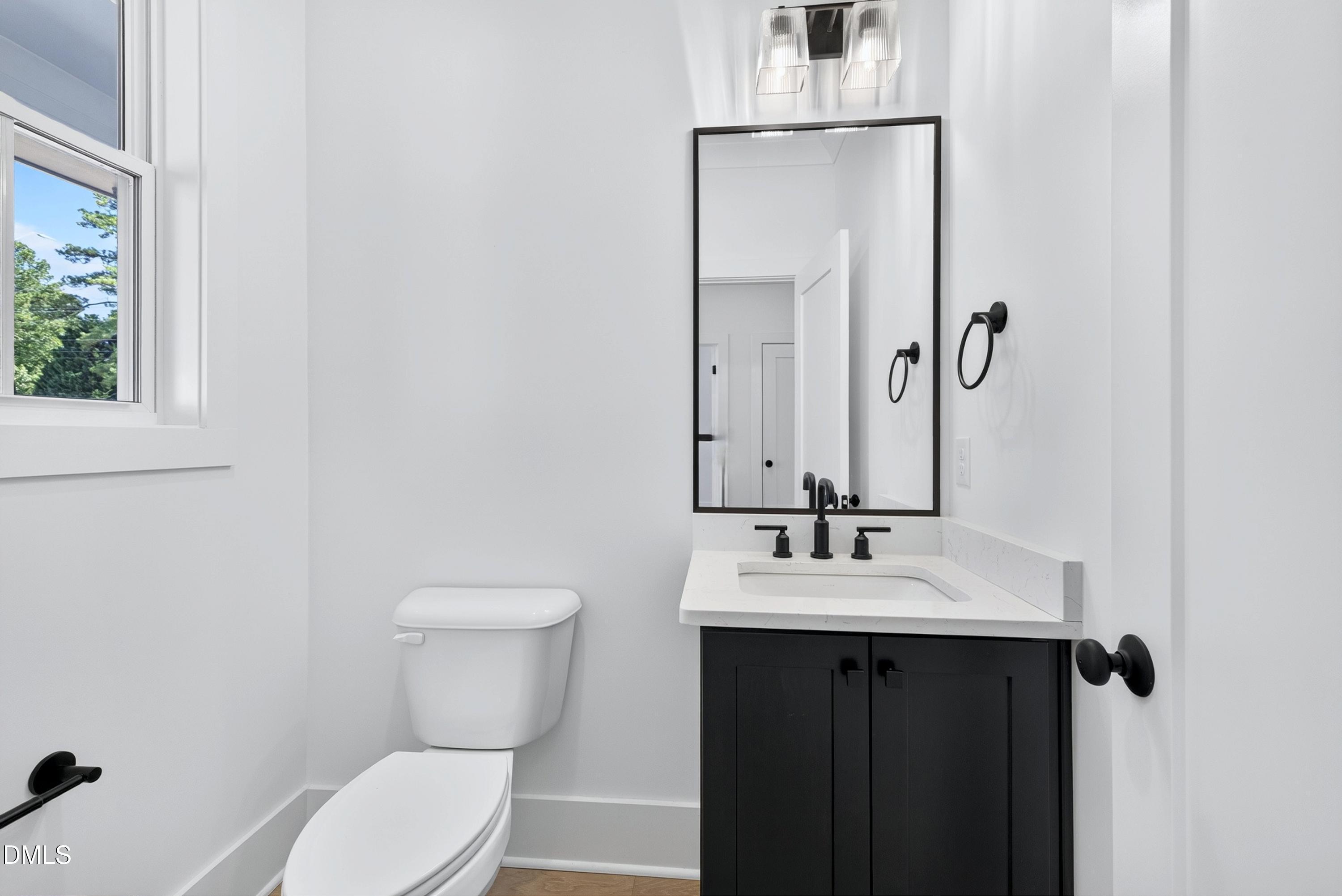 105 Sandmans Cove Place Property Photo 11