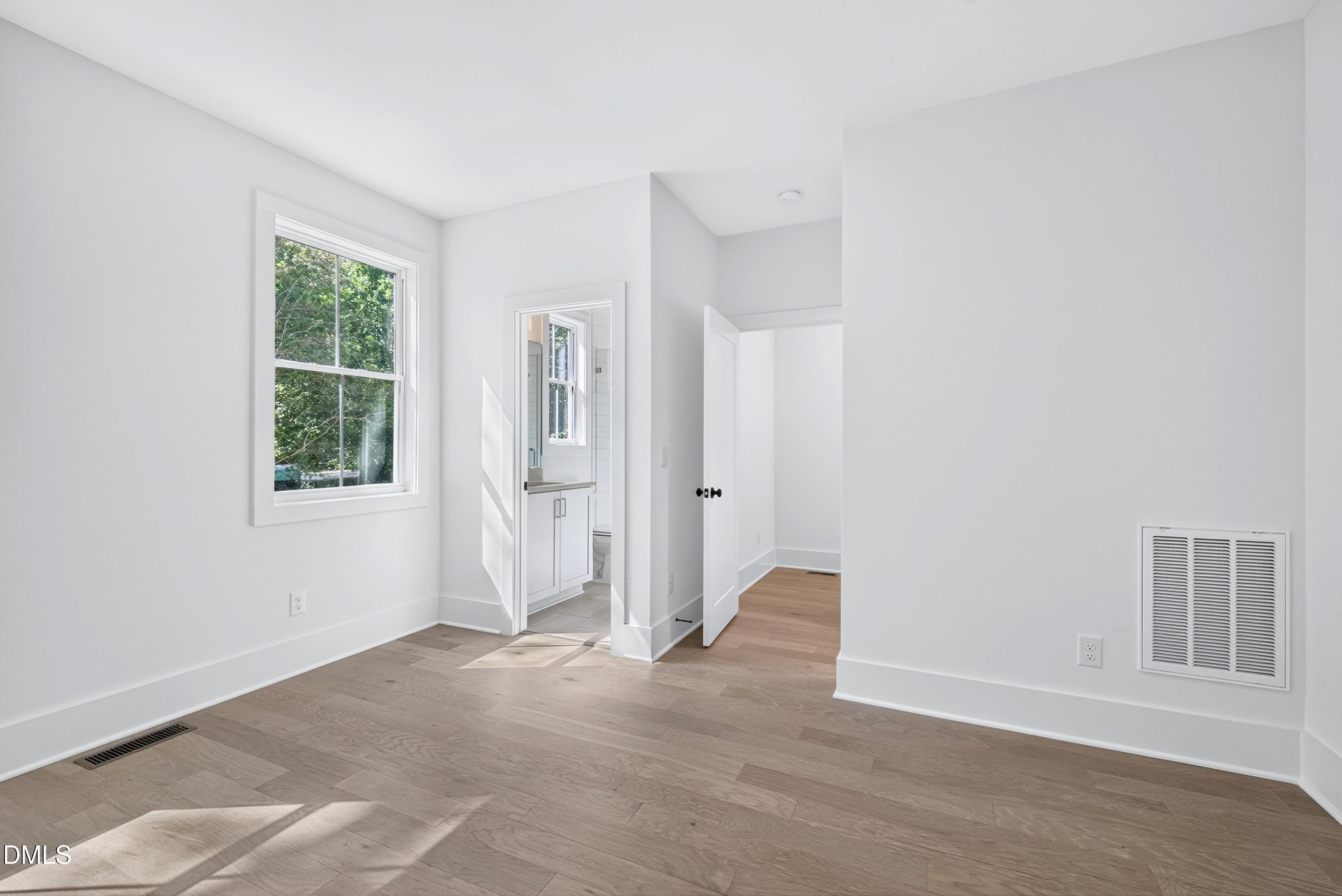 105 Sandmans Cove Place Property Photo 30
