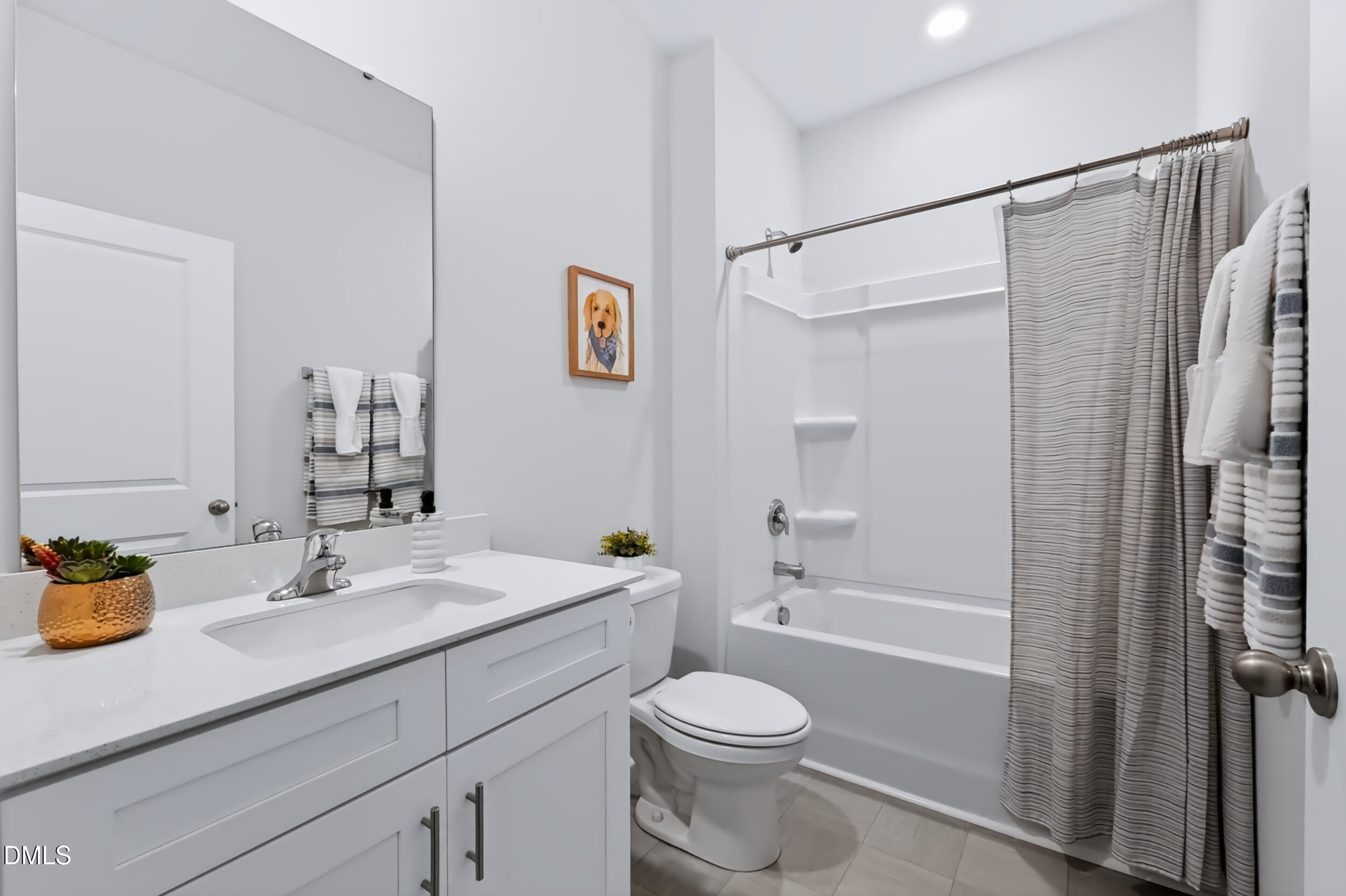 664 Starfall Road Property Photo 10
