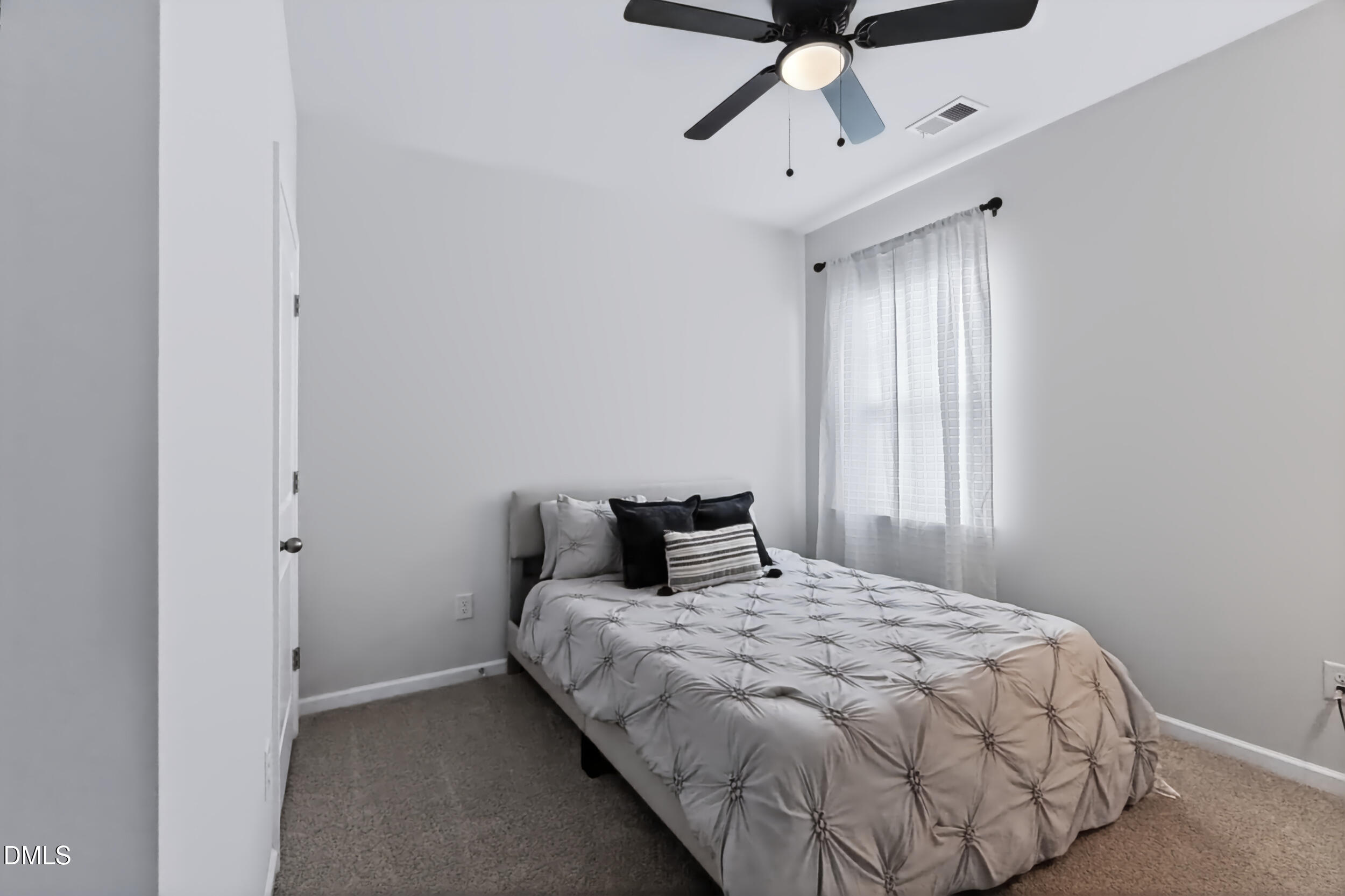 664 Starfall Road Property Photo 11