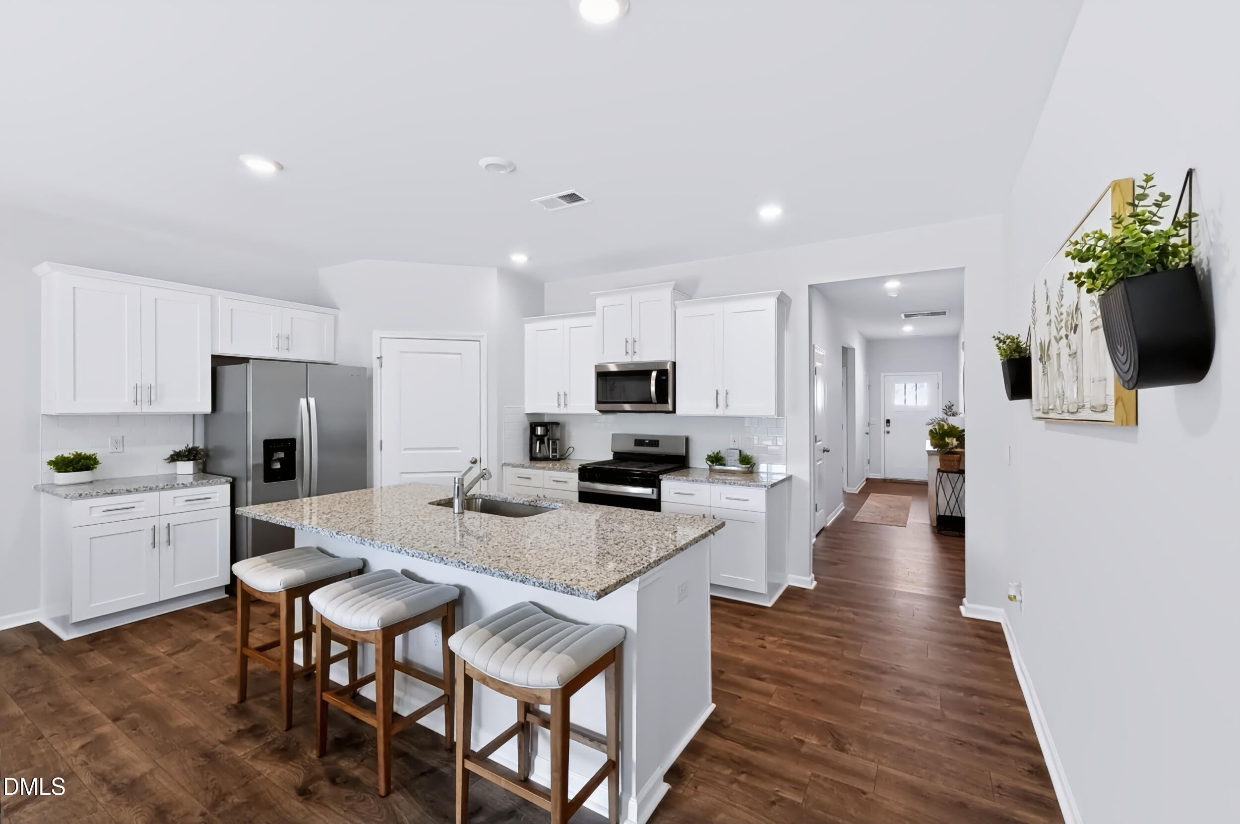 664 Starfall Road Property Photo 15