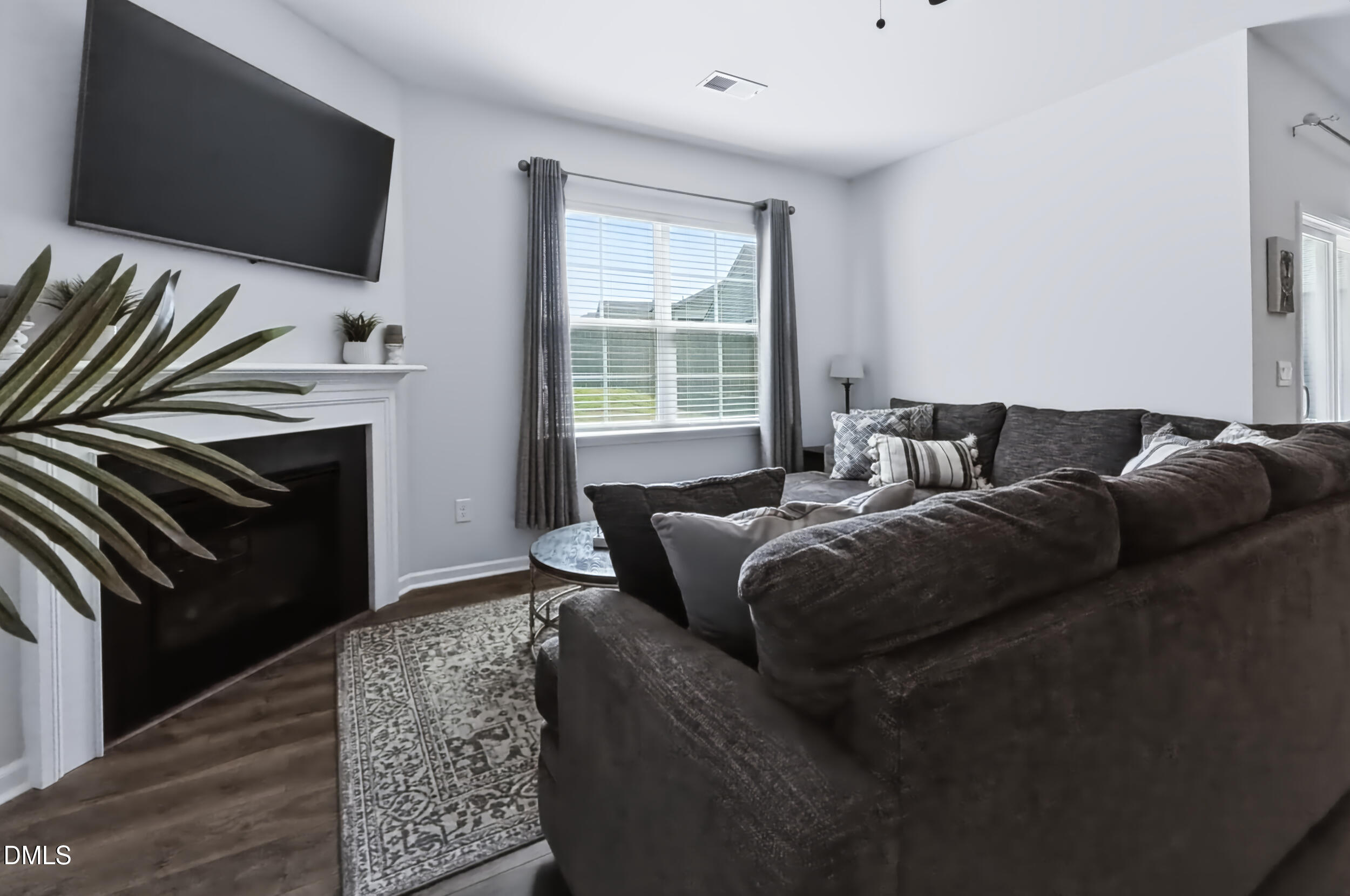 664 Starfall Road Property Photo 18
