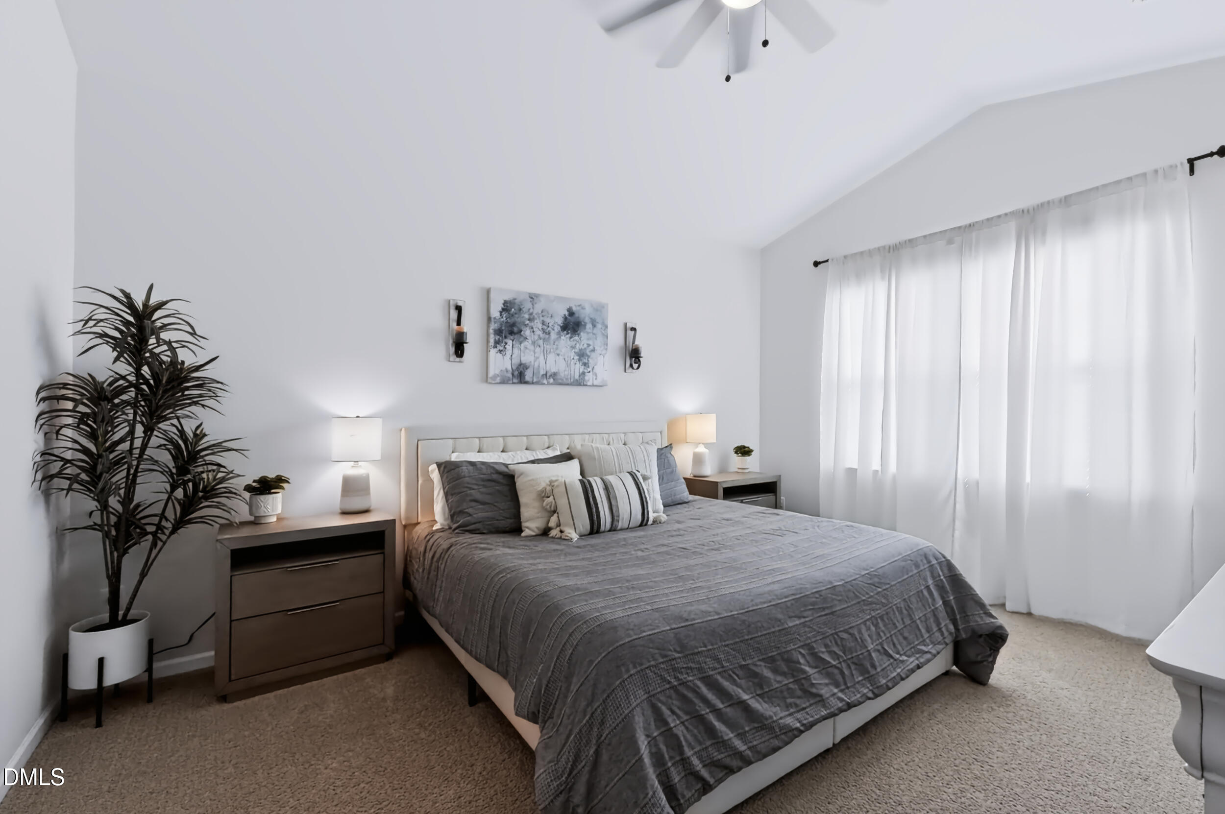 664 Starfall Road Property Photo 21