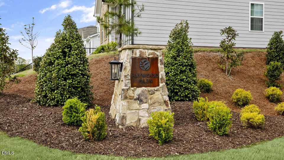 1400 Jasmine View Way Property Photo 8