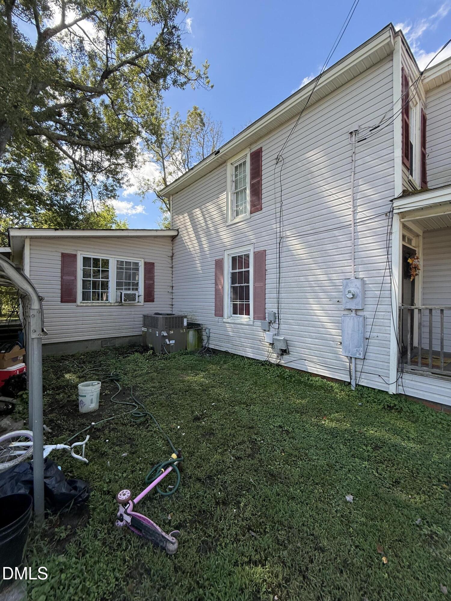 204 E Canal Street Property Photo 3