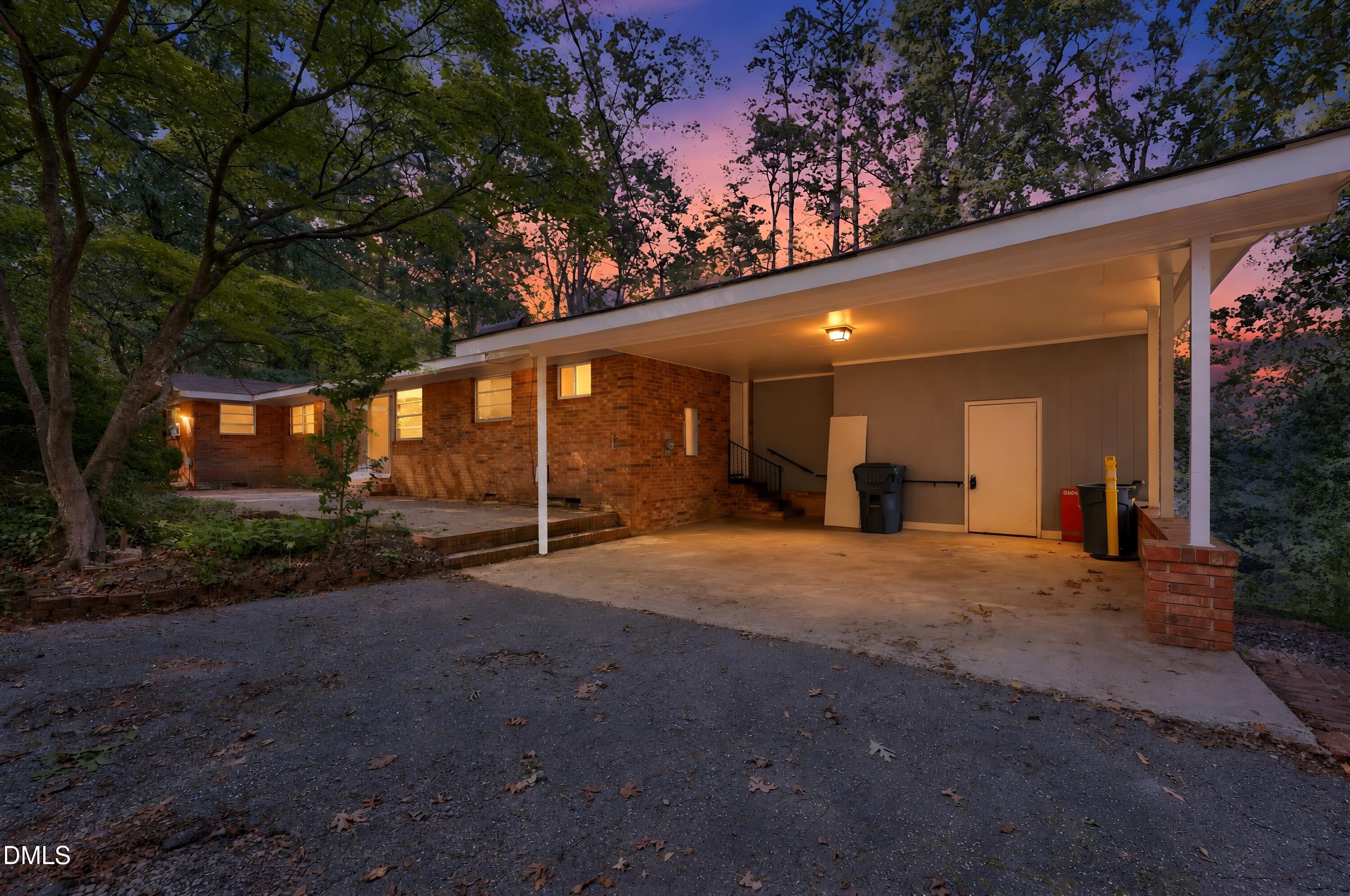 1303 Lorimer Road Property Photo 1