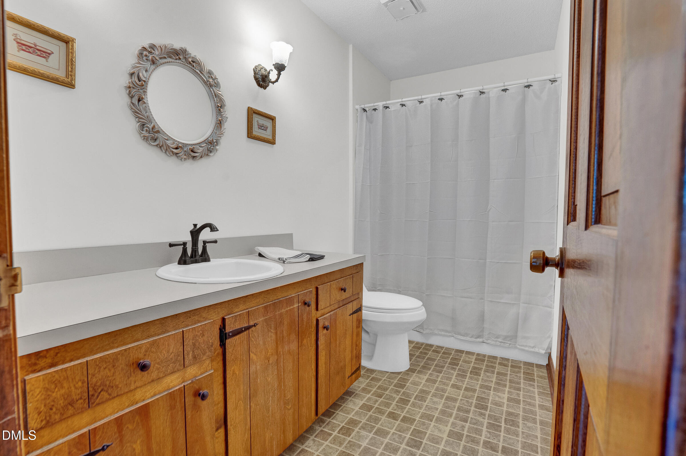 10008 Jordan Road Property Photo 9