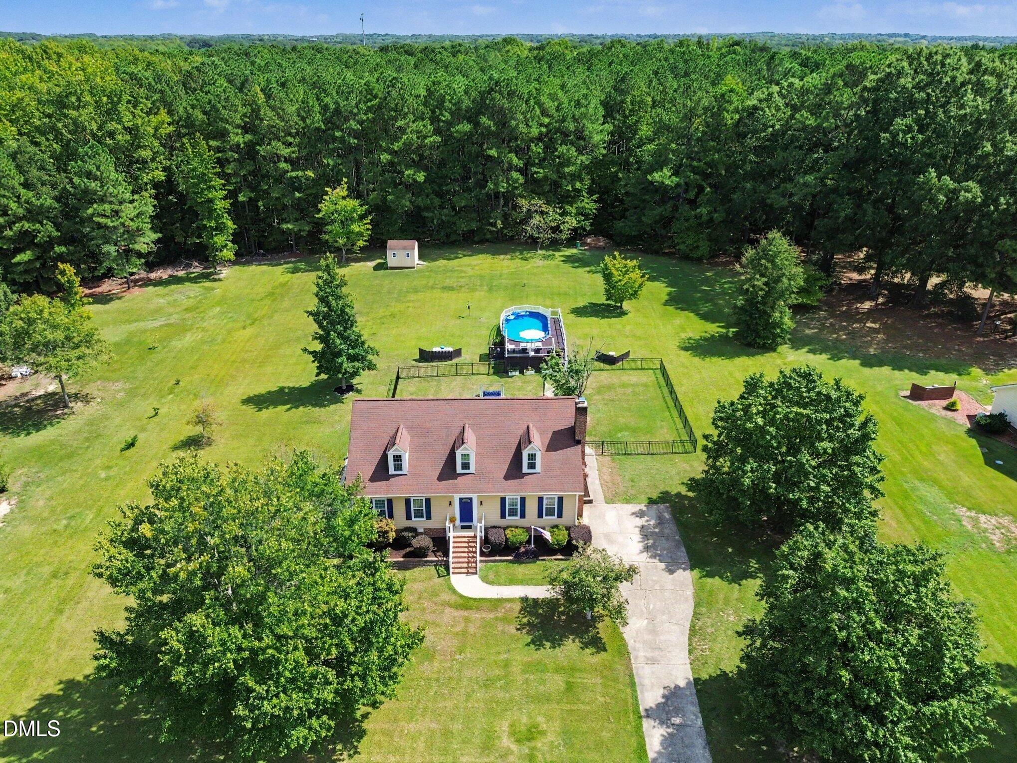 1628 Colston Crossing Property Photo 4