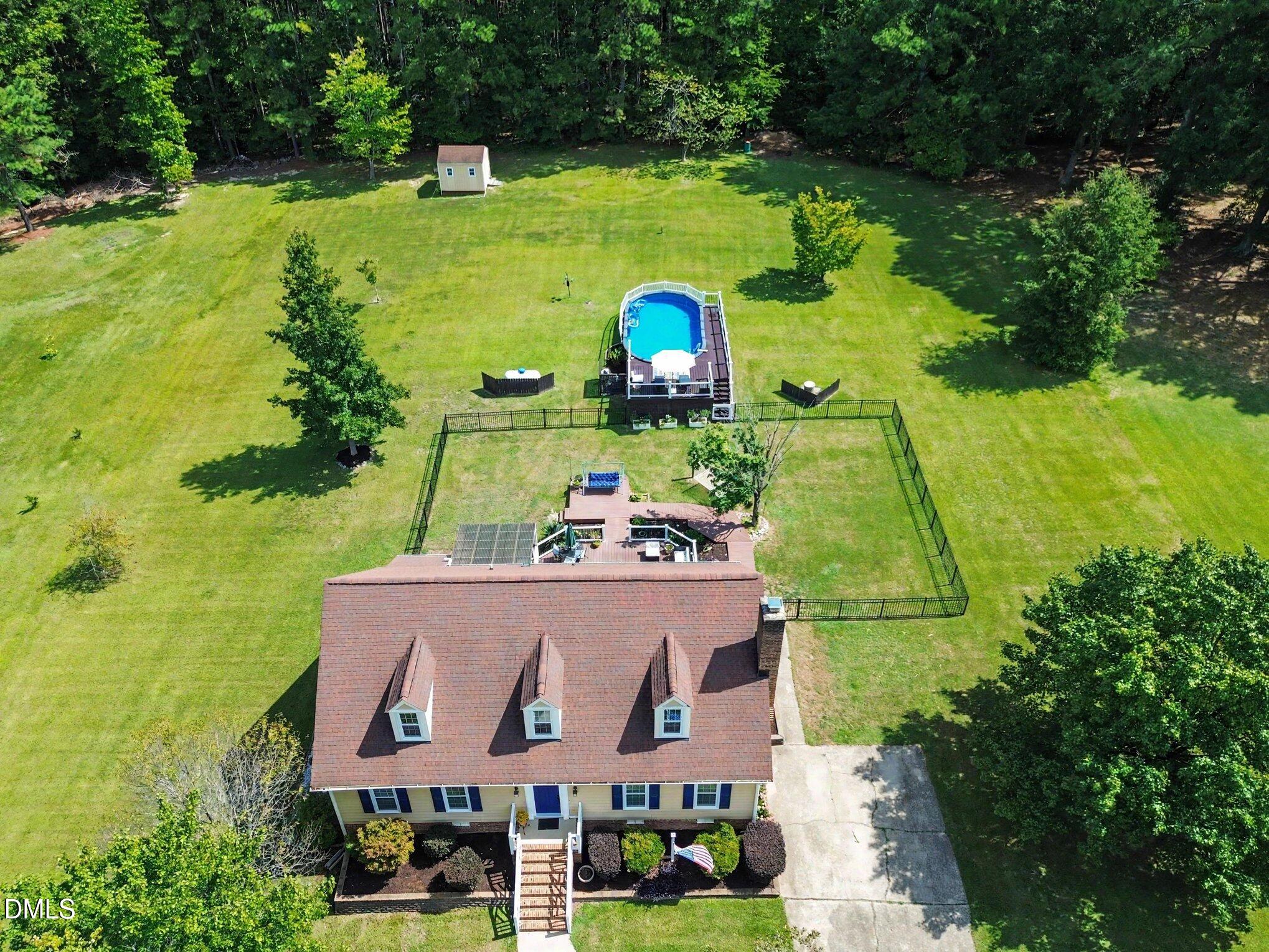 1628 Colston Crossing Property Photo 5