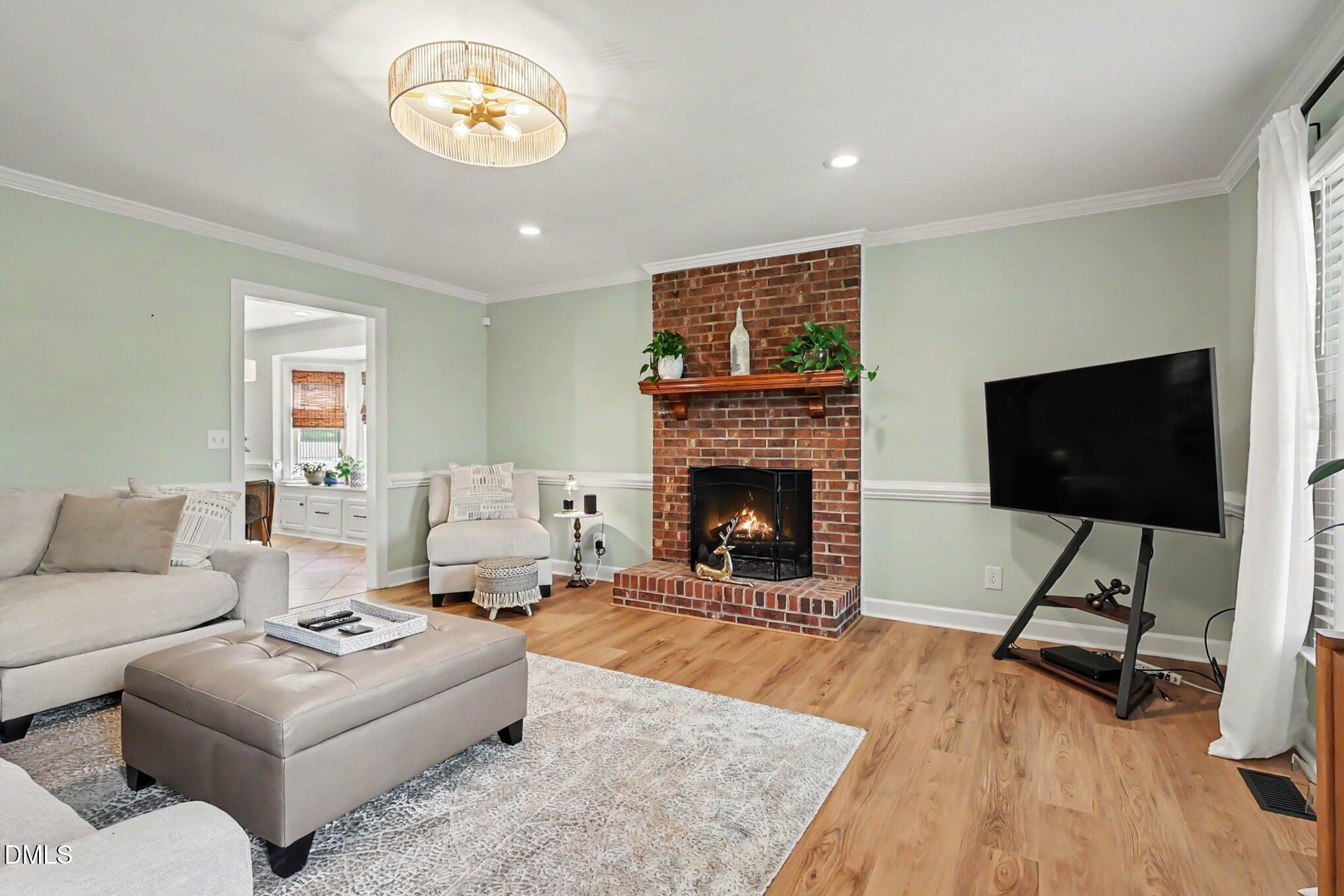 1628 Colston Crossing Property Photo 6