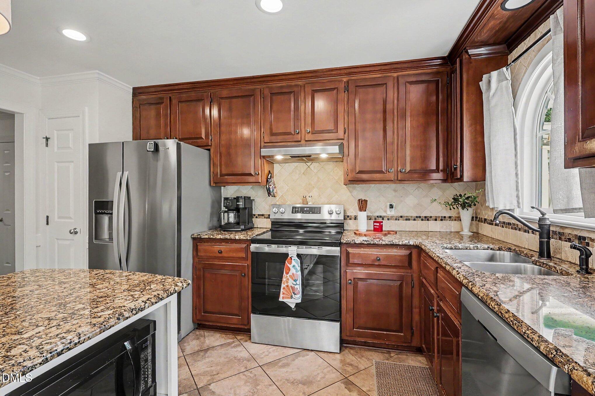 1628 Colston Crossing Property Photo 13