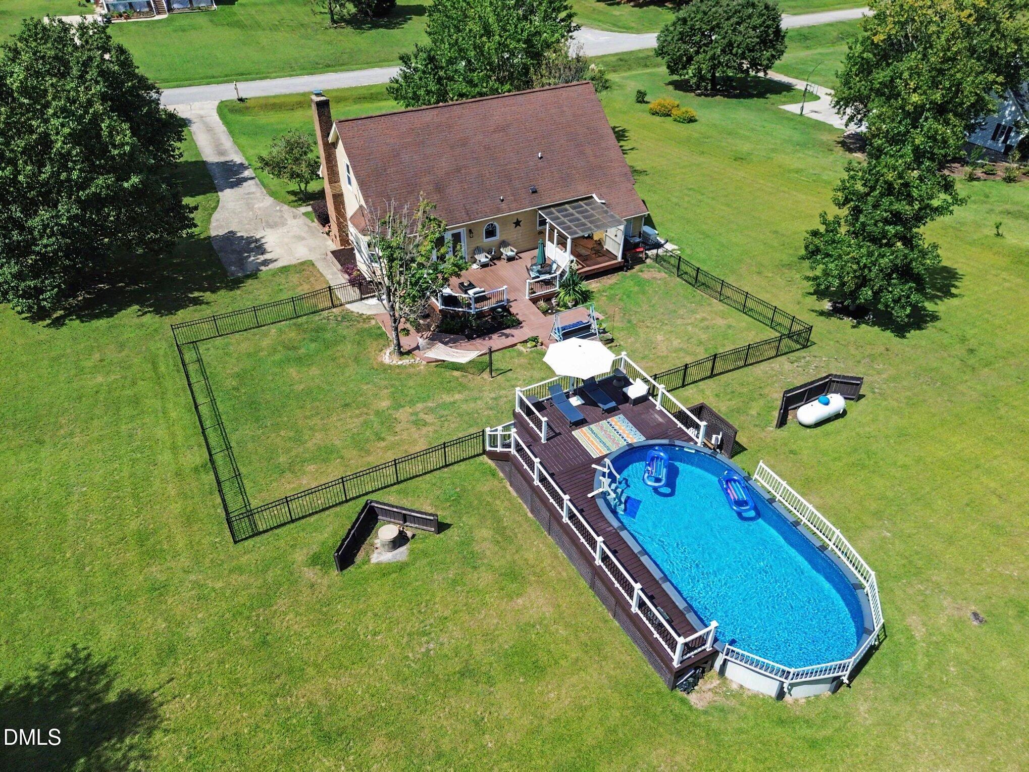 1628 Colston Crossing Property Photo 28
