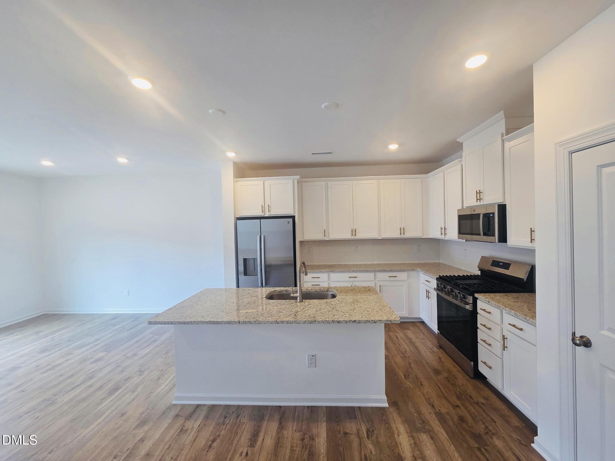 8765 Wardle Court Property Photo 2