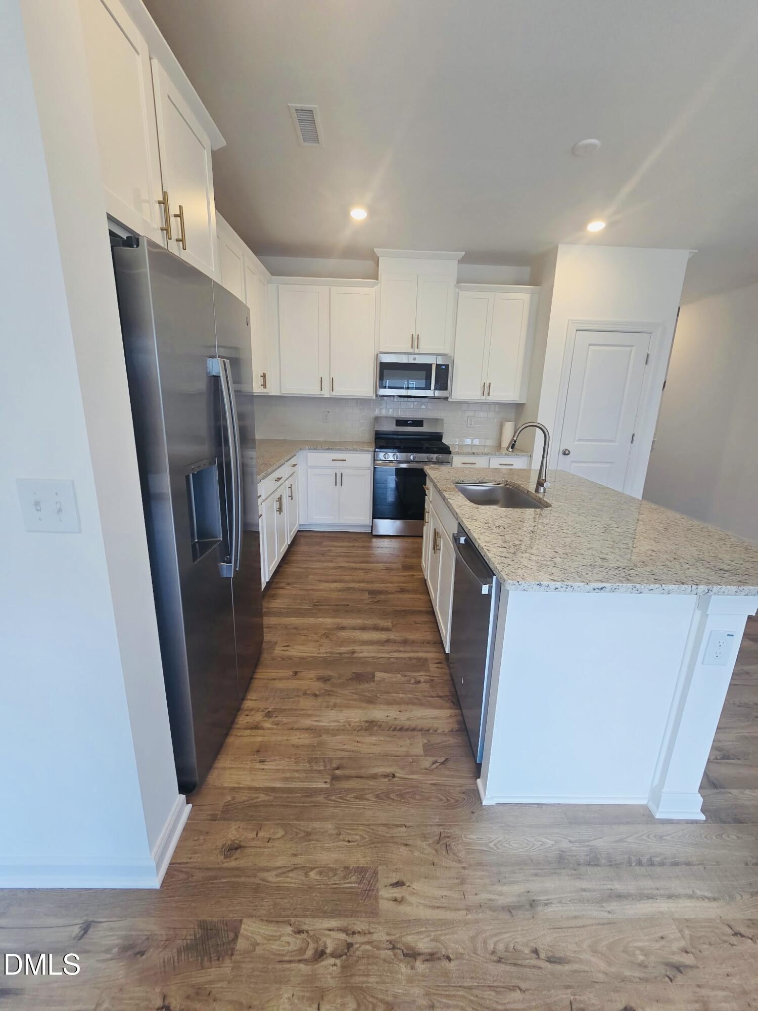 8765 Wardle Court Property Photo 6