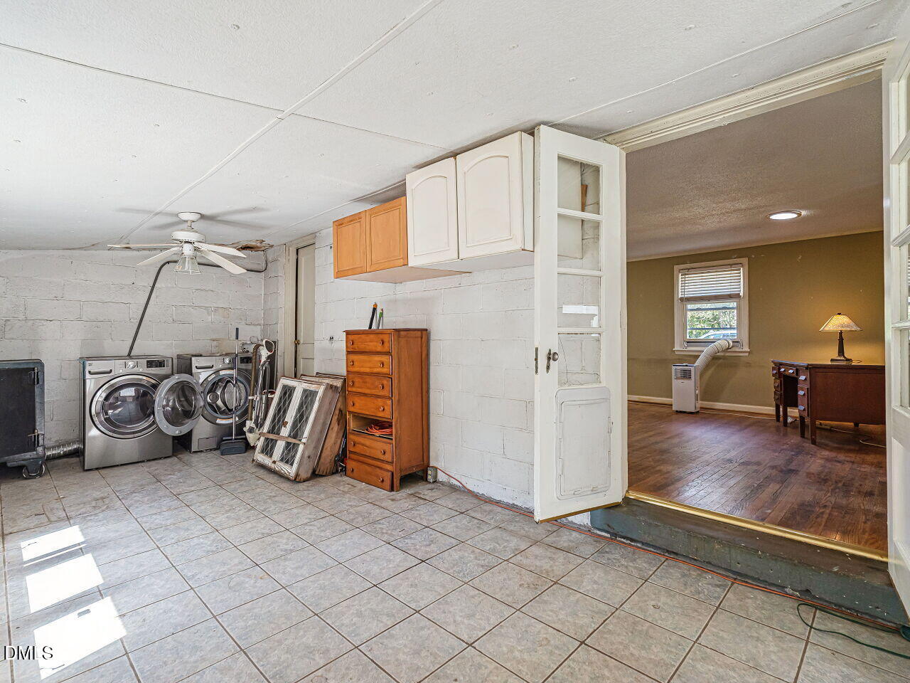 730 E Whitaker Mill Road Property Photo 9