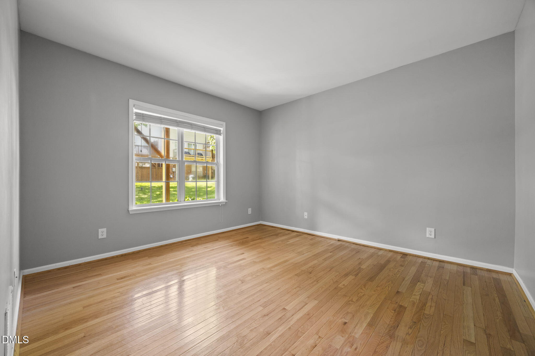 5537 Red Robin Road Property Photo 21