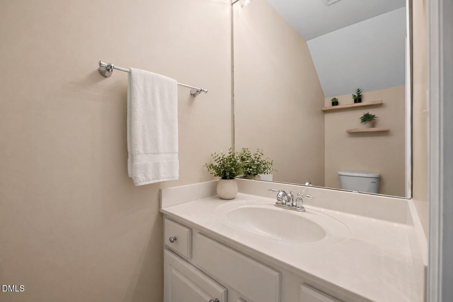 5537 Red Robin Road Property Photo 24