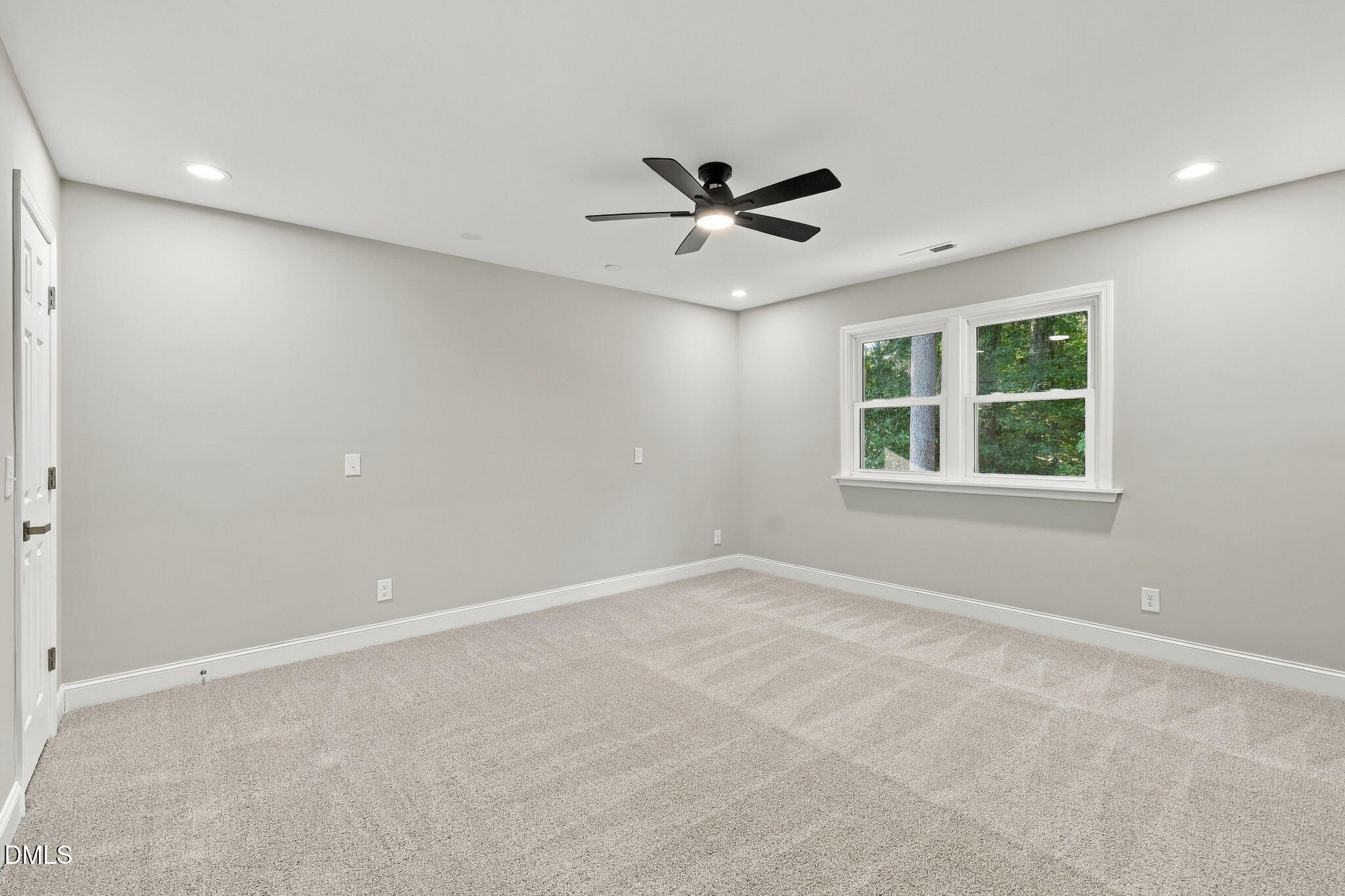 115 Meadowglades Lane Property Photo 32