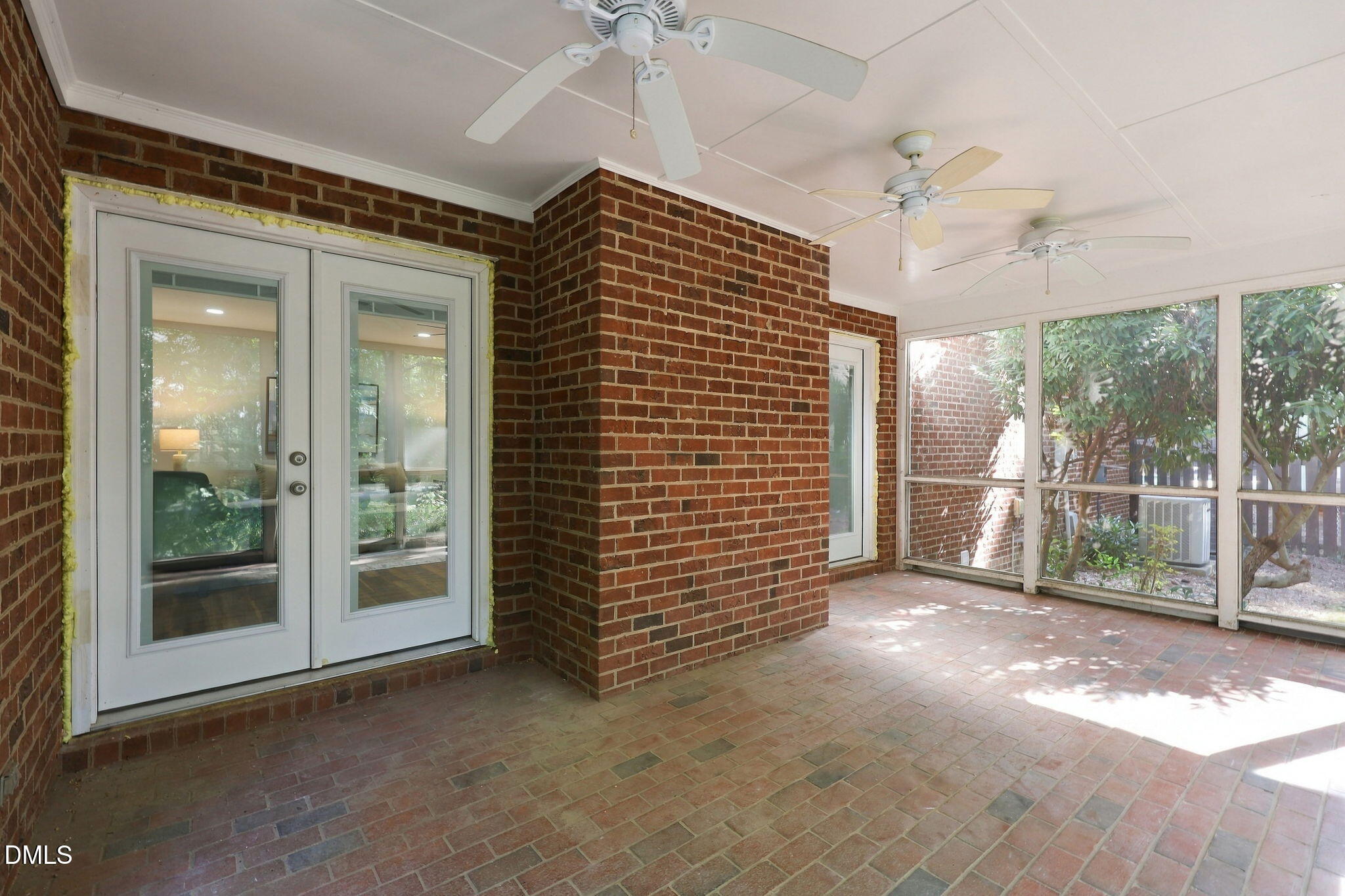 115 Meadowglades Lane Property Photo 43