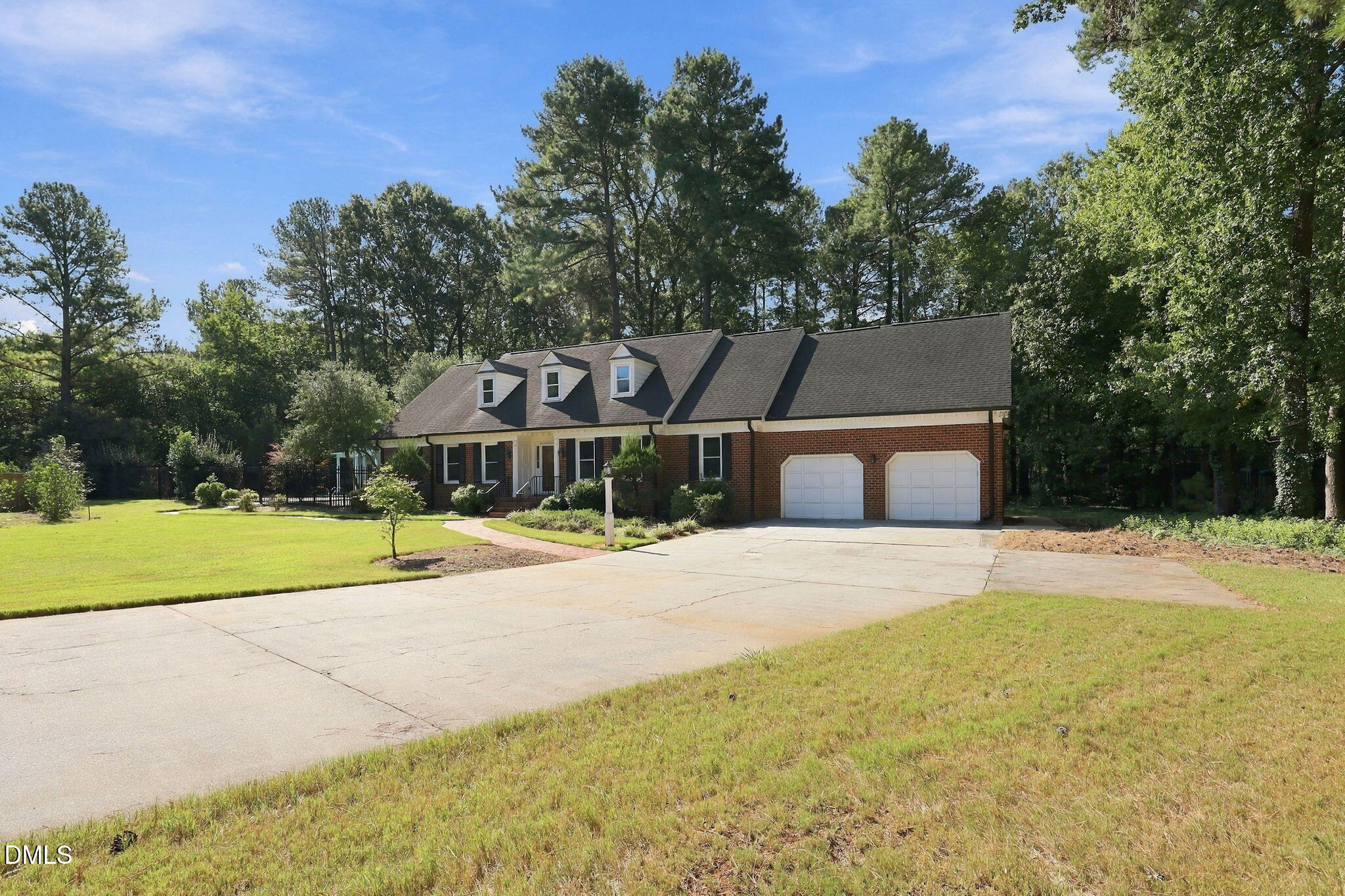 115 Meadowglades Lane Property Photo 56