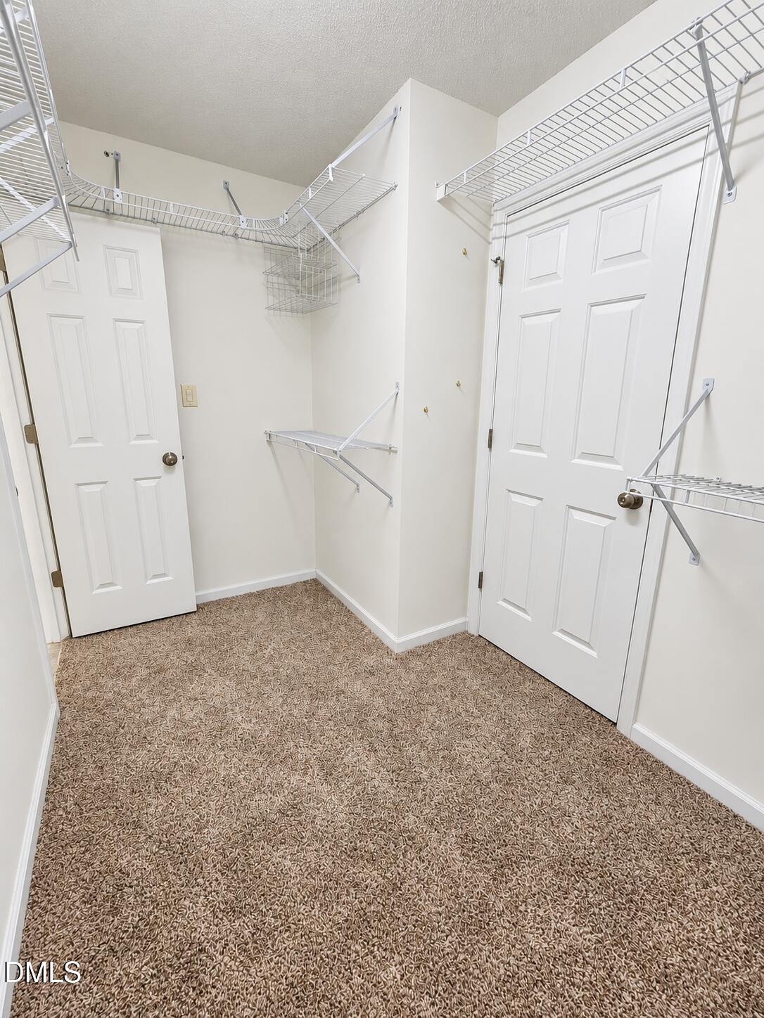 1025 Feldmen Drive Property Photo 15