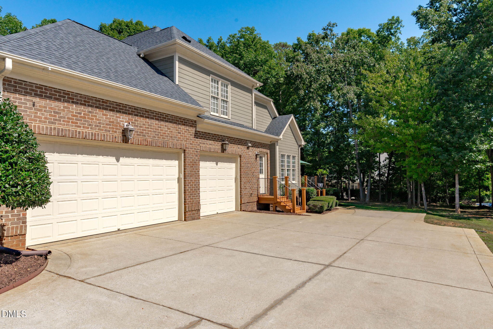3717 Knollcreek Drive Property Photo 4