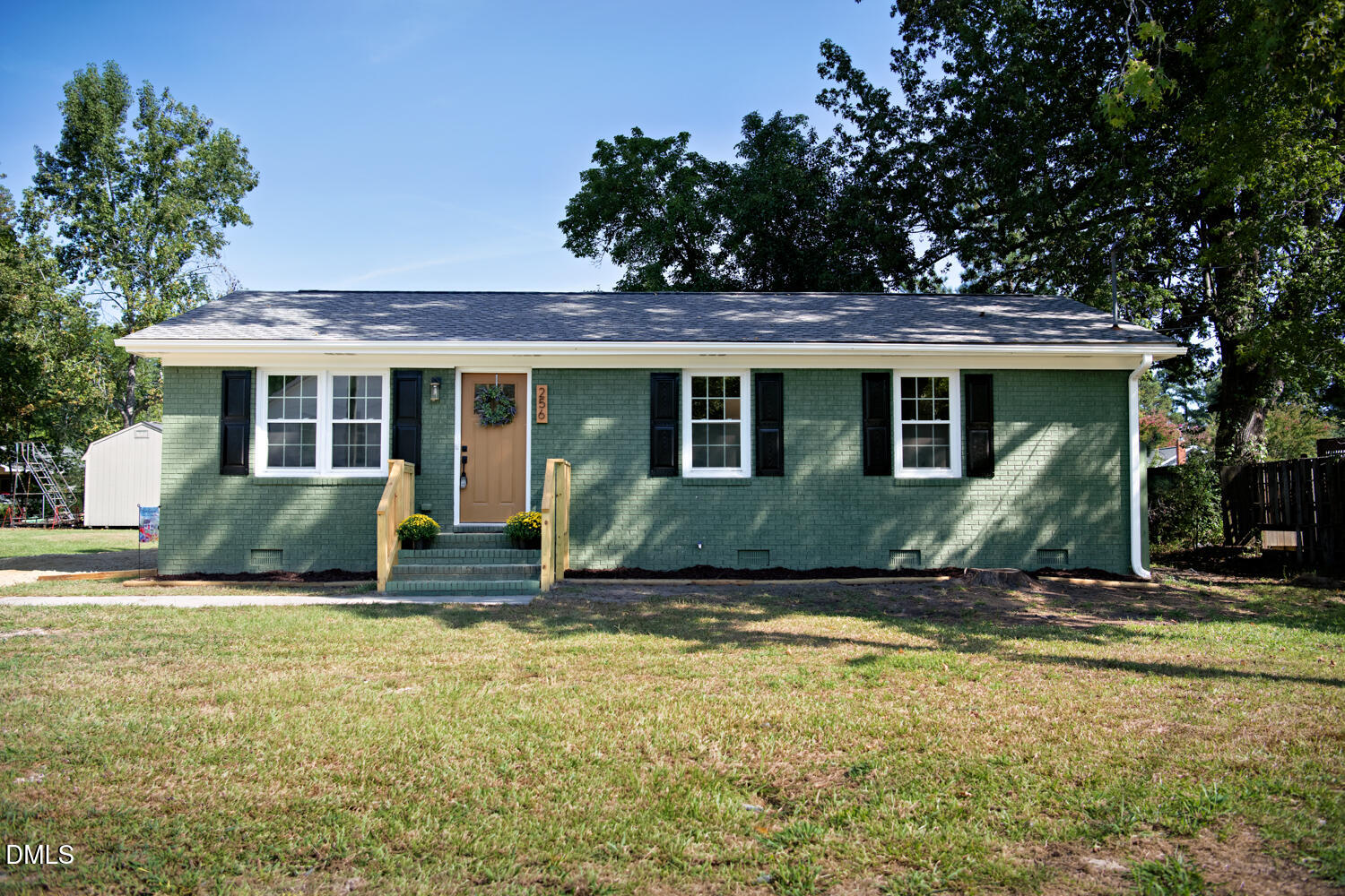 256 W Lillington Street Property Photo 1