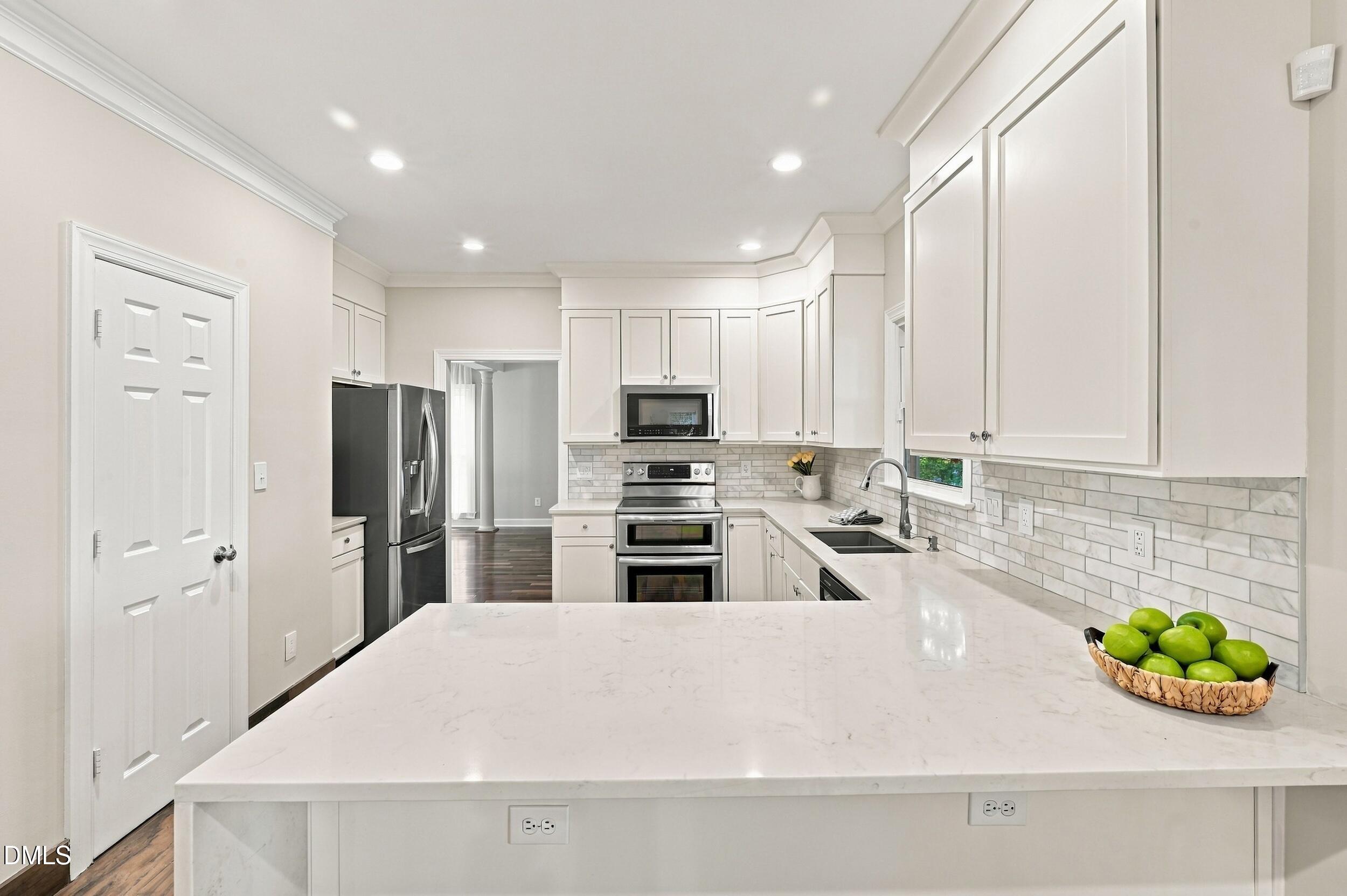 8505 Bluff Pointe Court Property Photo 8