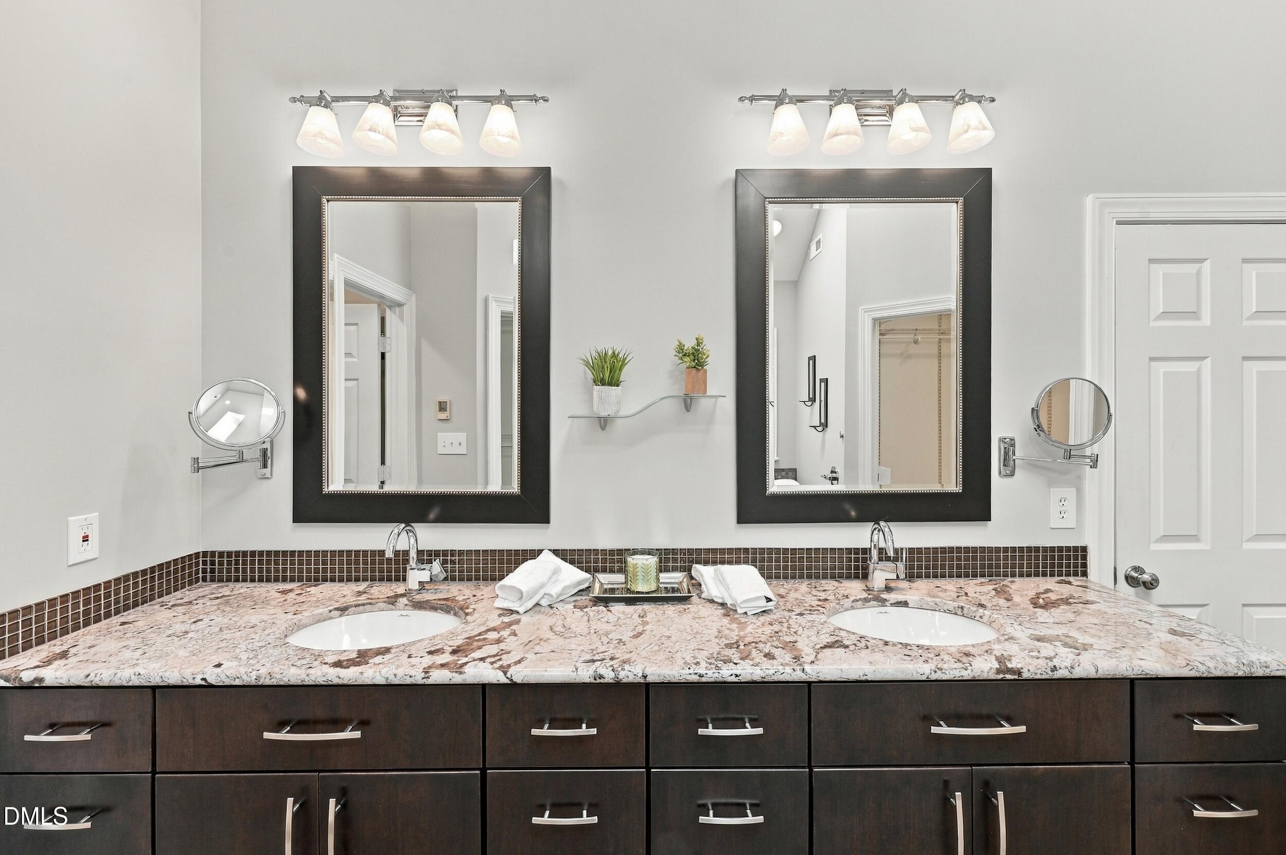 8505 Bluff Pointe Court Property Photo 18