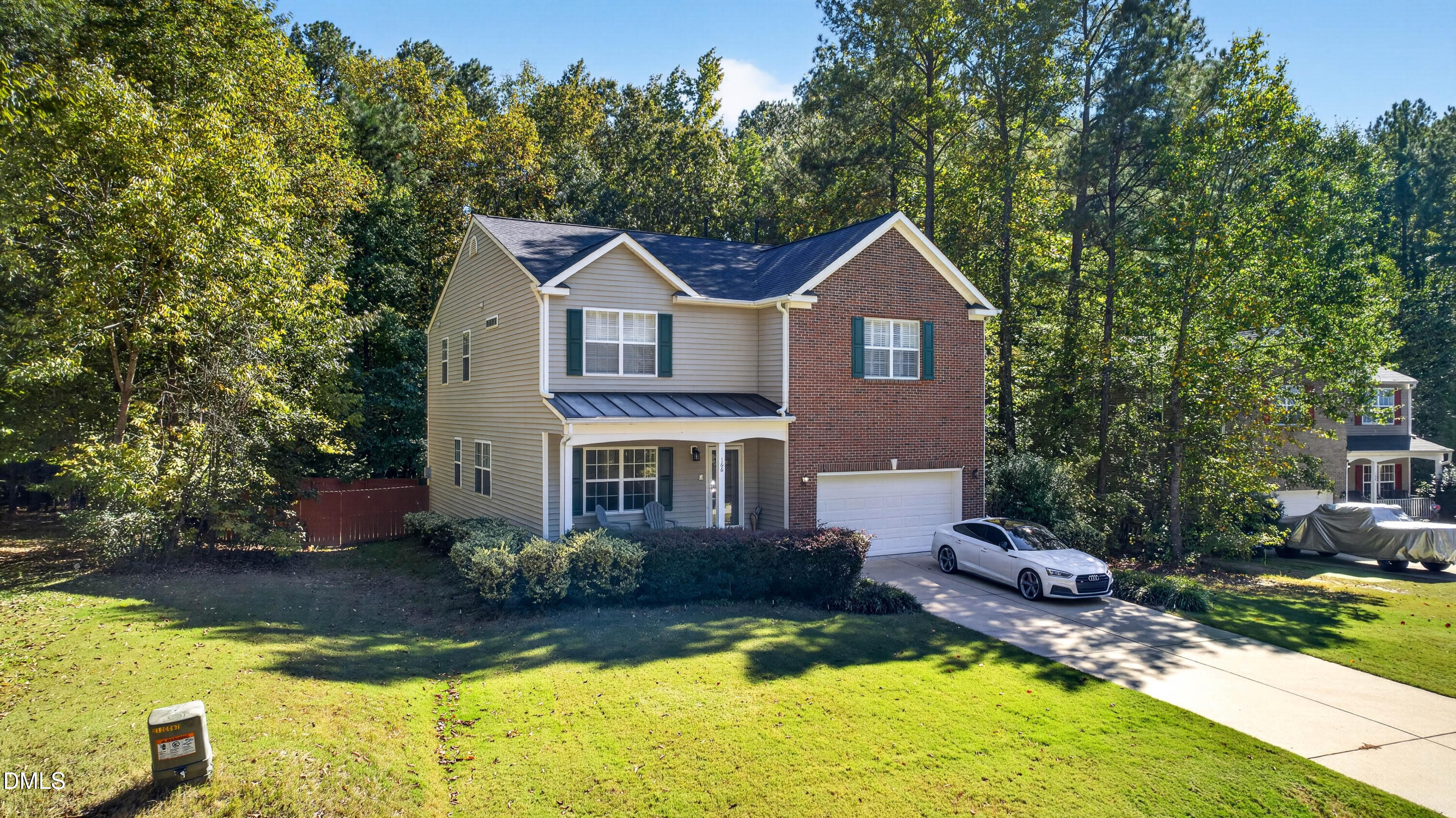 166 River Hills Drive Property Photo 2