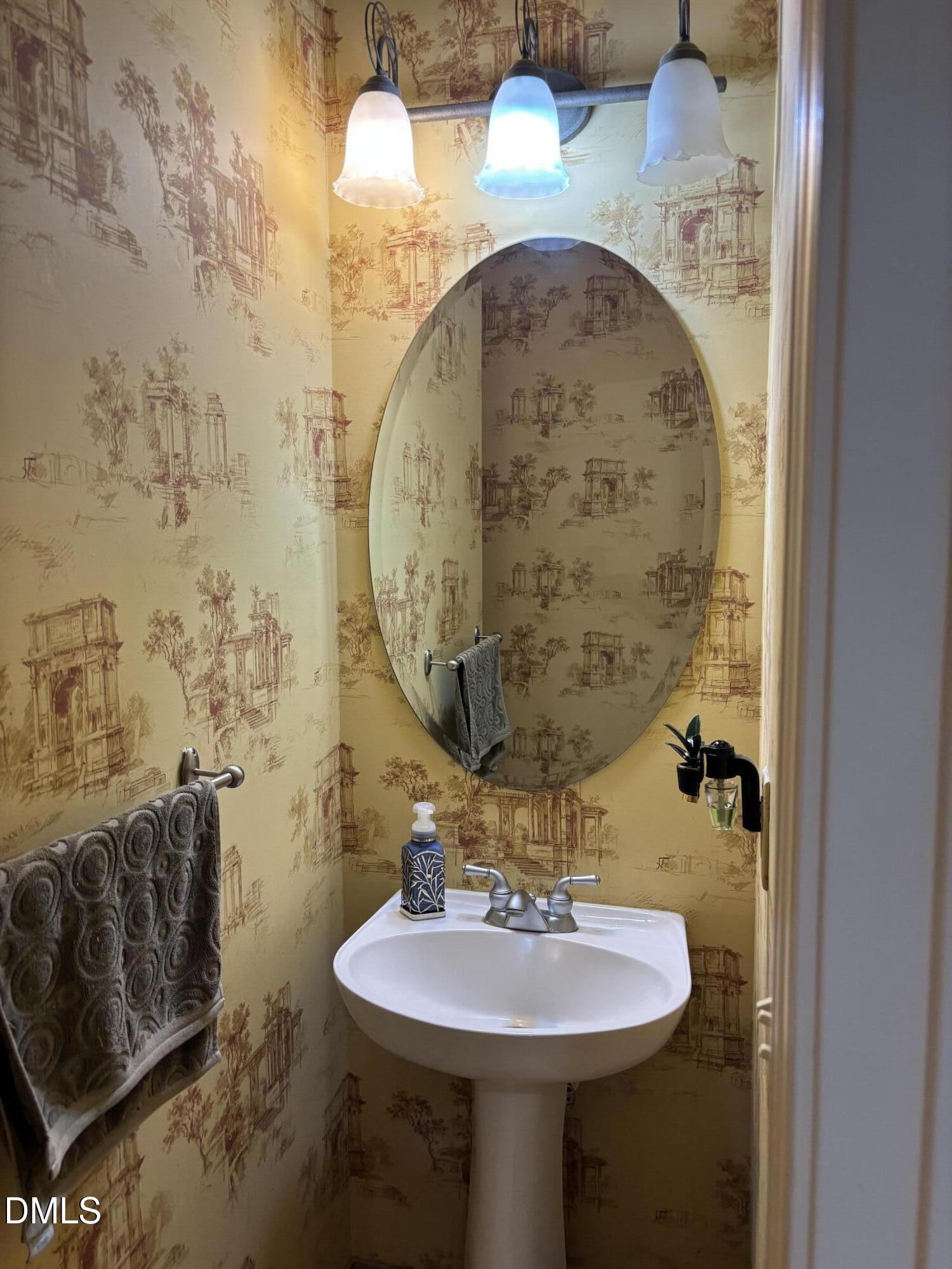 166 River Hills Drive Property Photo 10