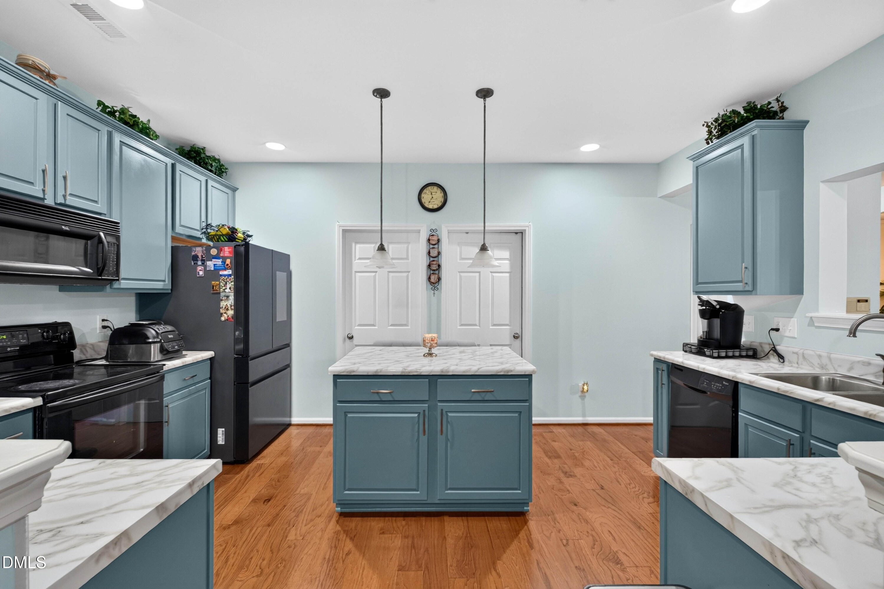 166 River Hills Drive Property Photo 13
