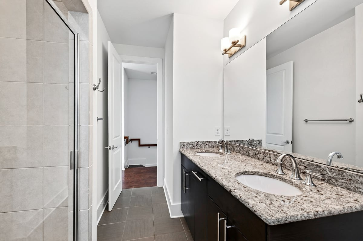 258 William Drummond Way Property Photo 6