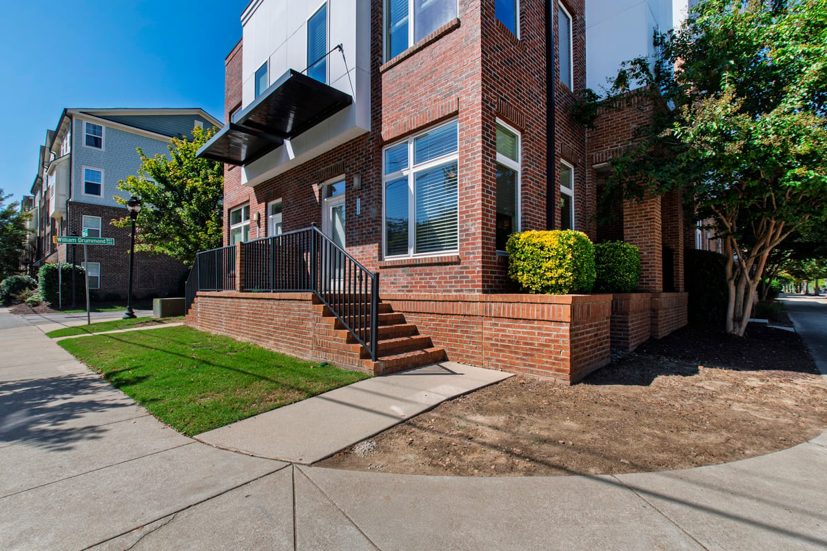 258 William Drummond Way Property Photo 10