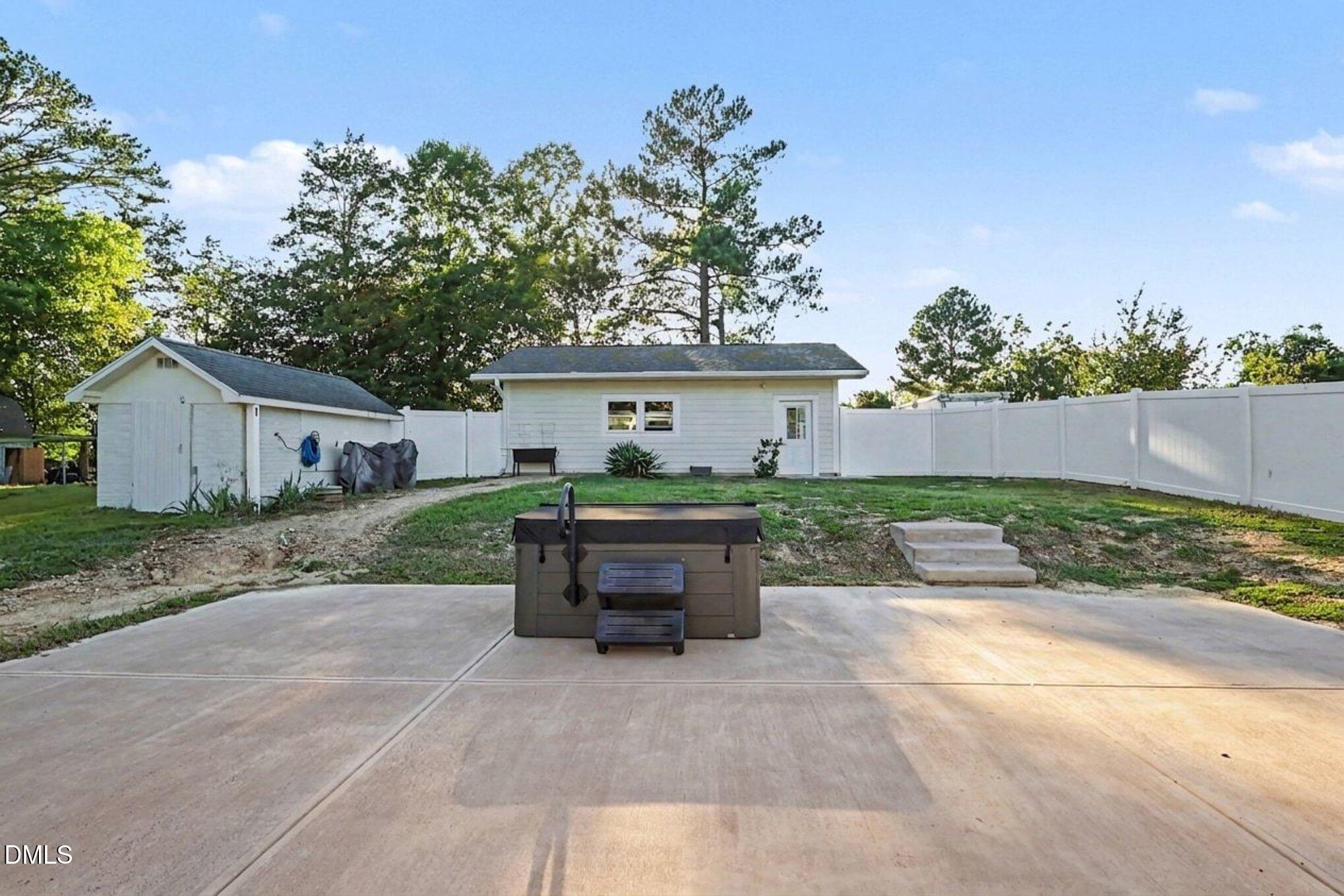 2905 Dove Lane Property Photo 13