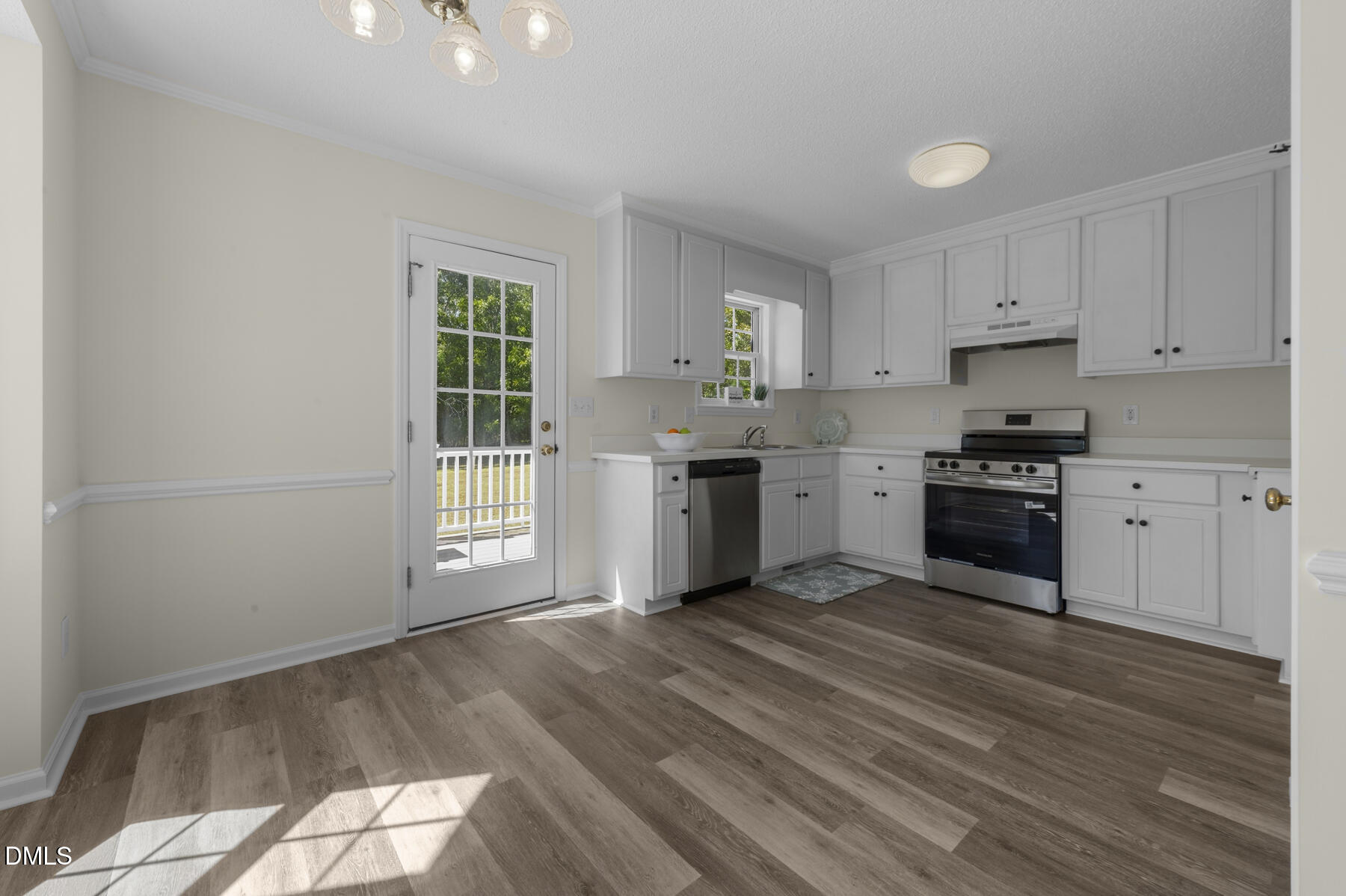 60 Candlewood Drive Property Photo 10