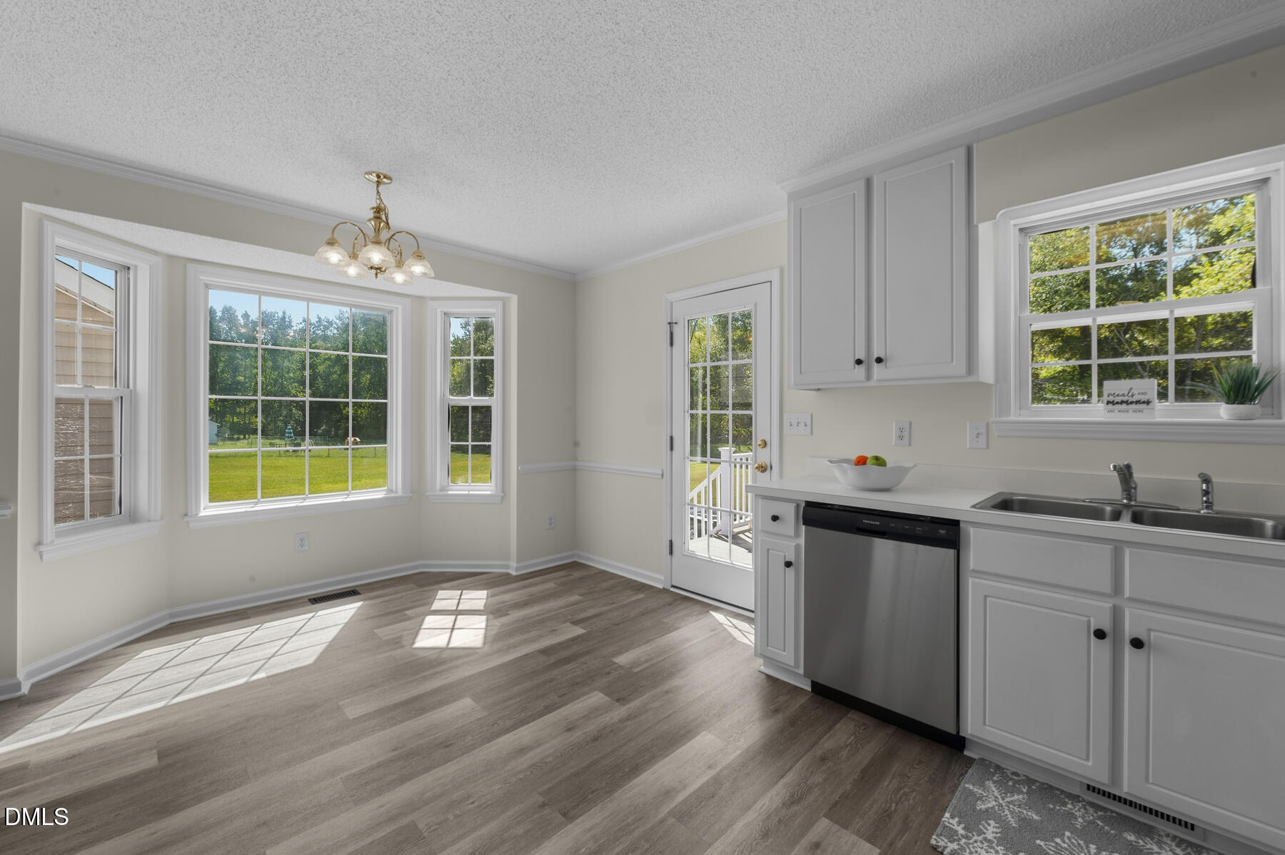 60 Candlewood Drive Property Photo 13