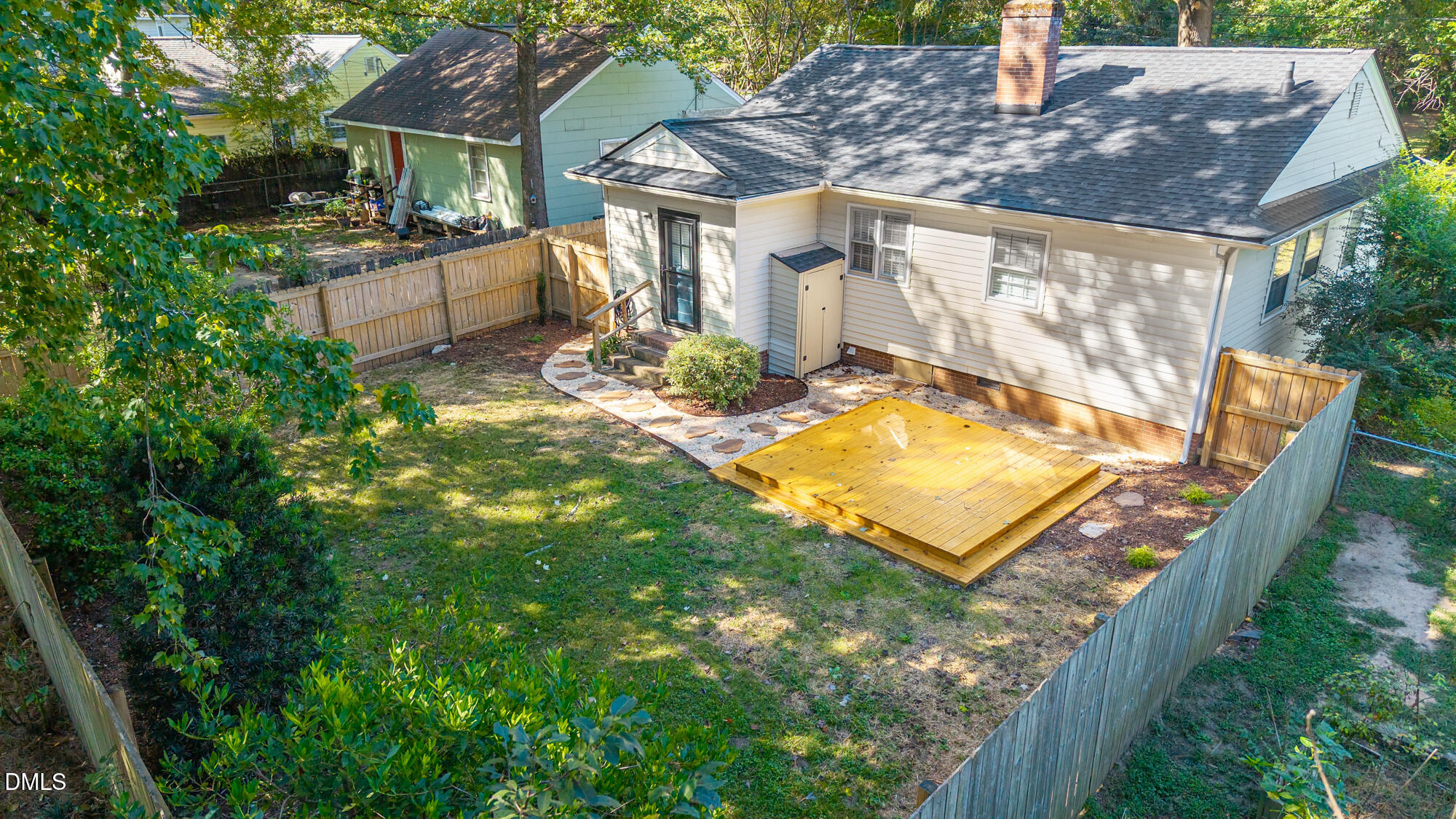 2418 Acadia Street Property Photo 25