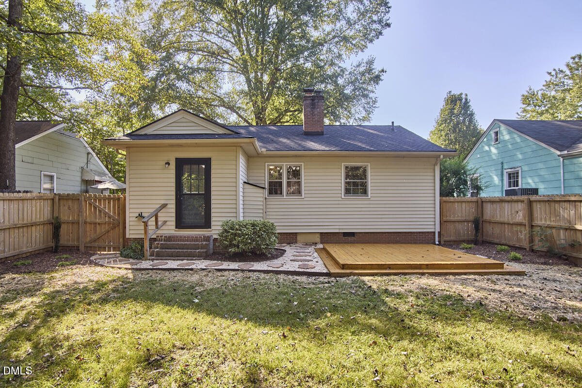 2418 Acadia Street Property Photo 26